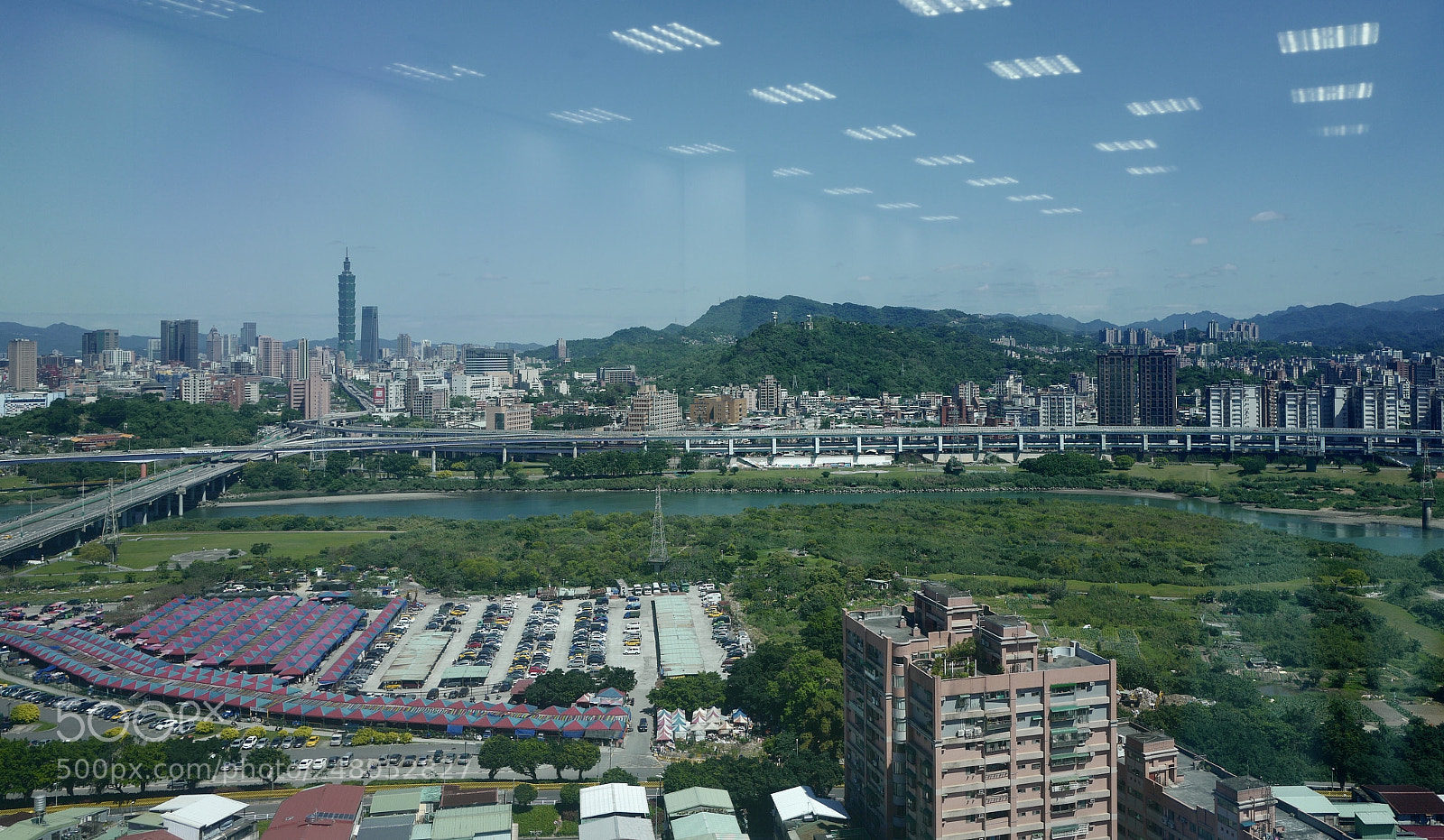 Leica Q (Typ 116) sample photo. 從21樓眺望台北的感覺真好 photography