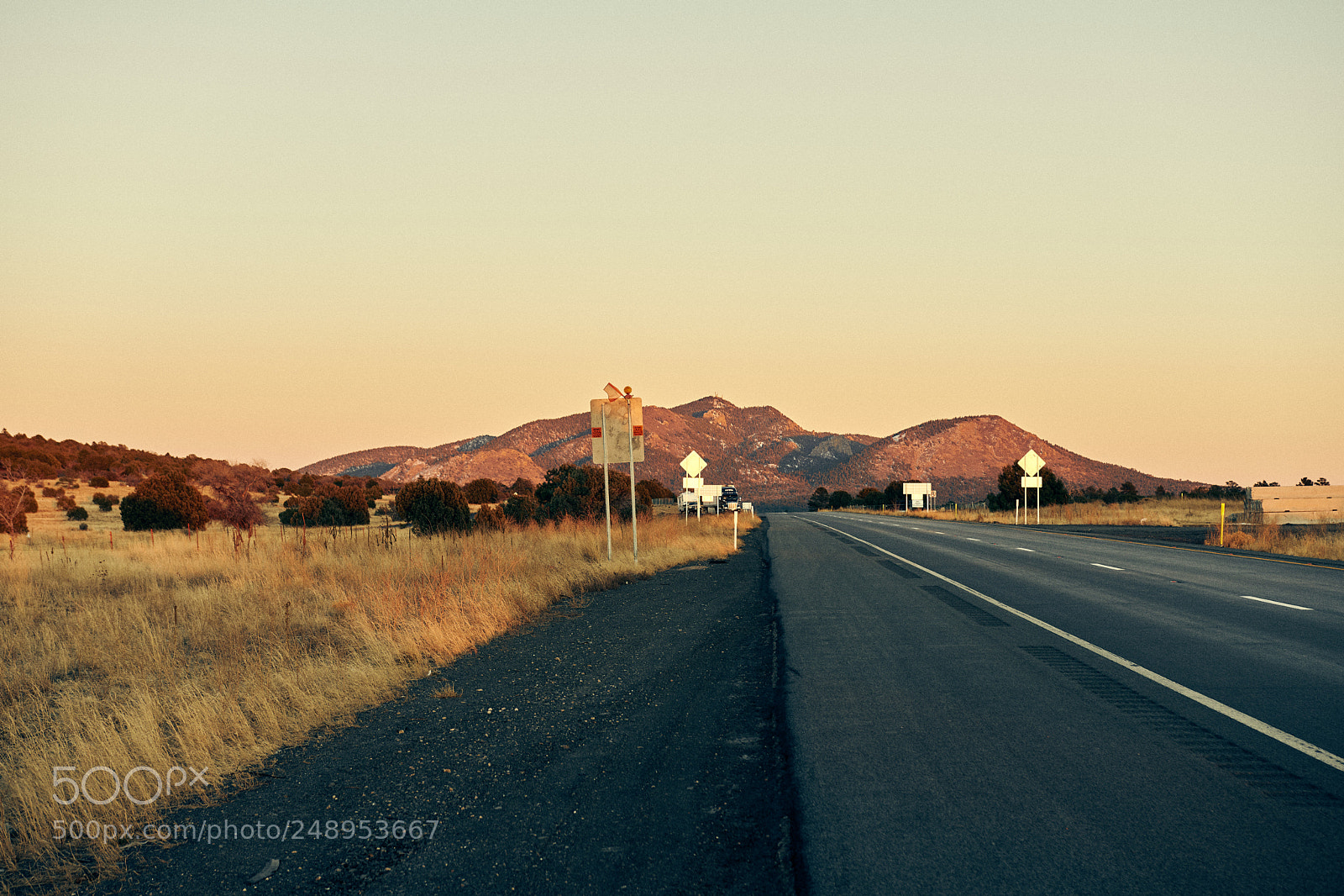 Sony a6500 sample photo. The roadside photography
