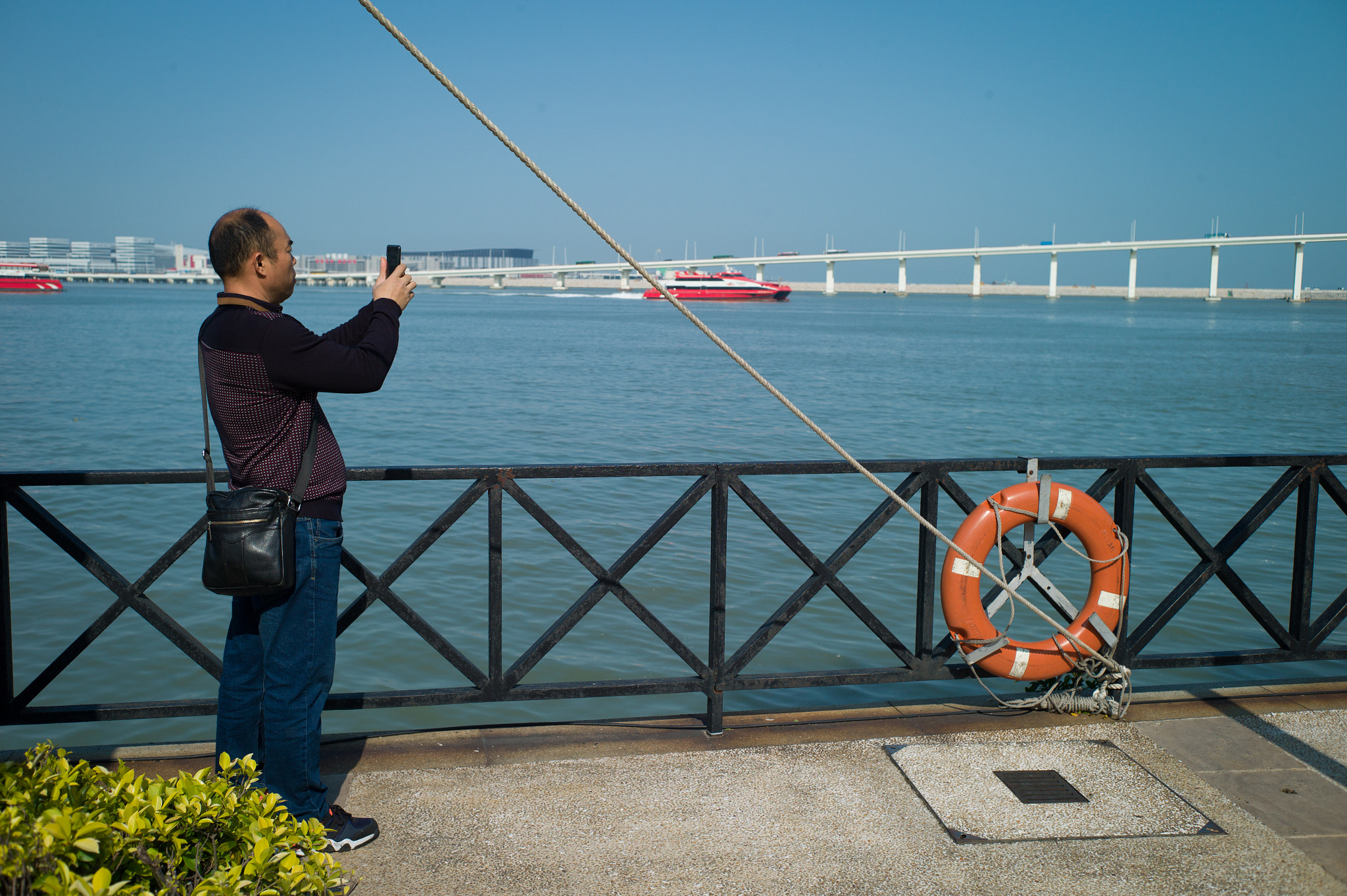 Leica M9 + Summilux-M 50mm f/1.4 (II) sample photo