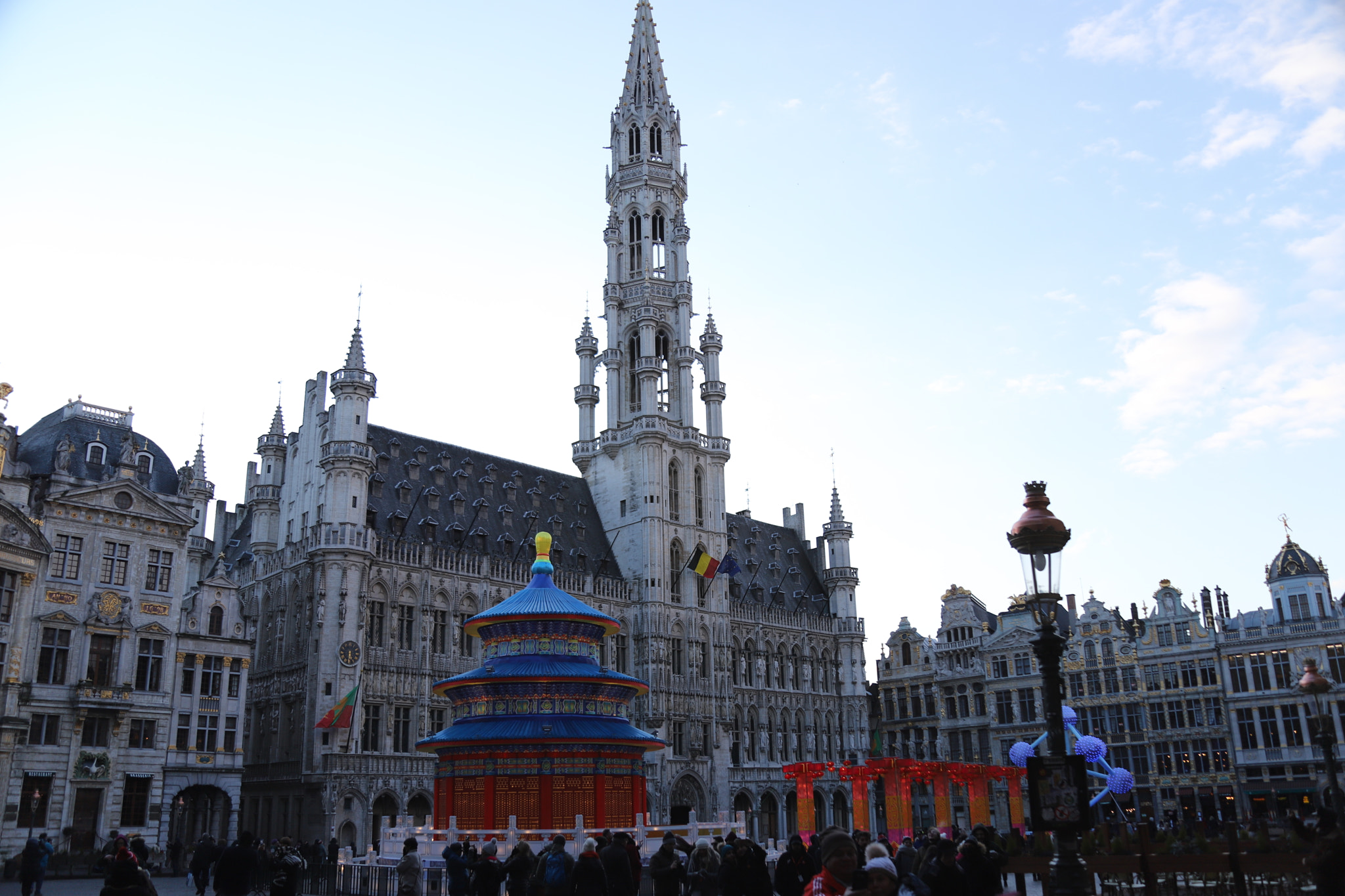 Canon EF 28-135mm F3.5-5.6 IS USM sample photo. Grand-place photography