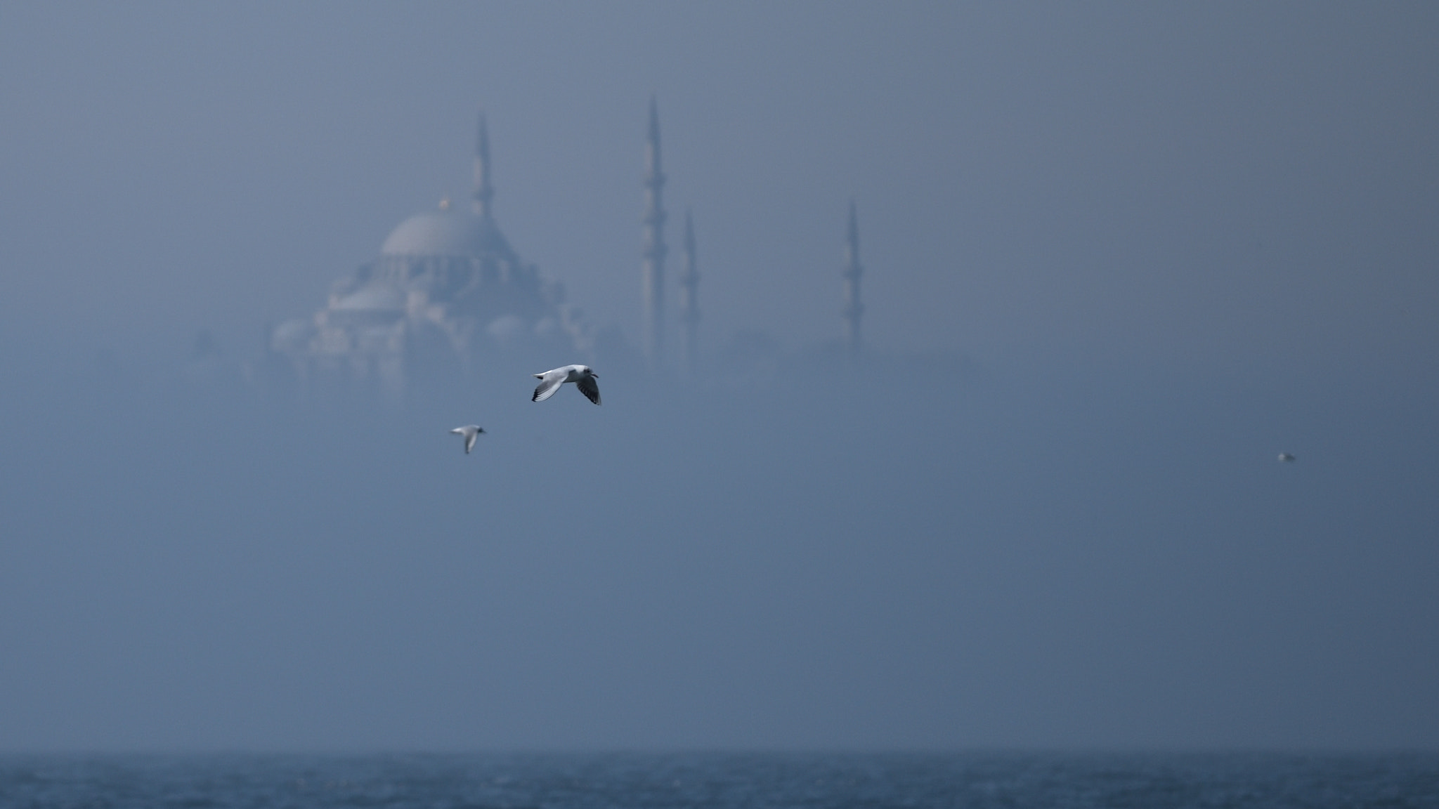Nikon AF-S Nikkor 70-200mm F4G ED VR sample photo. The flying mosque photography