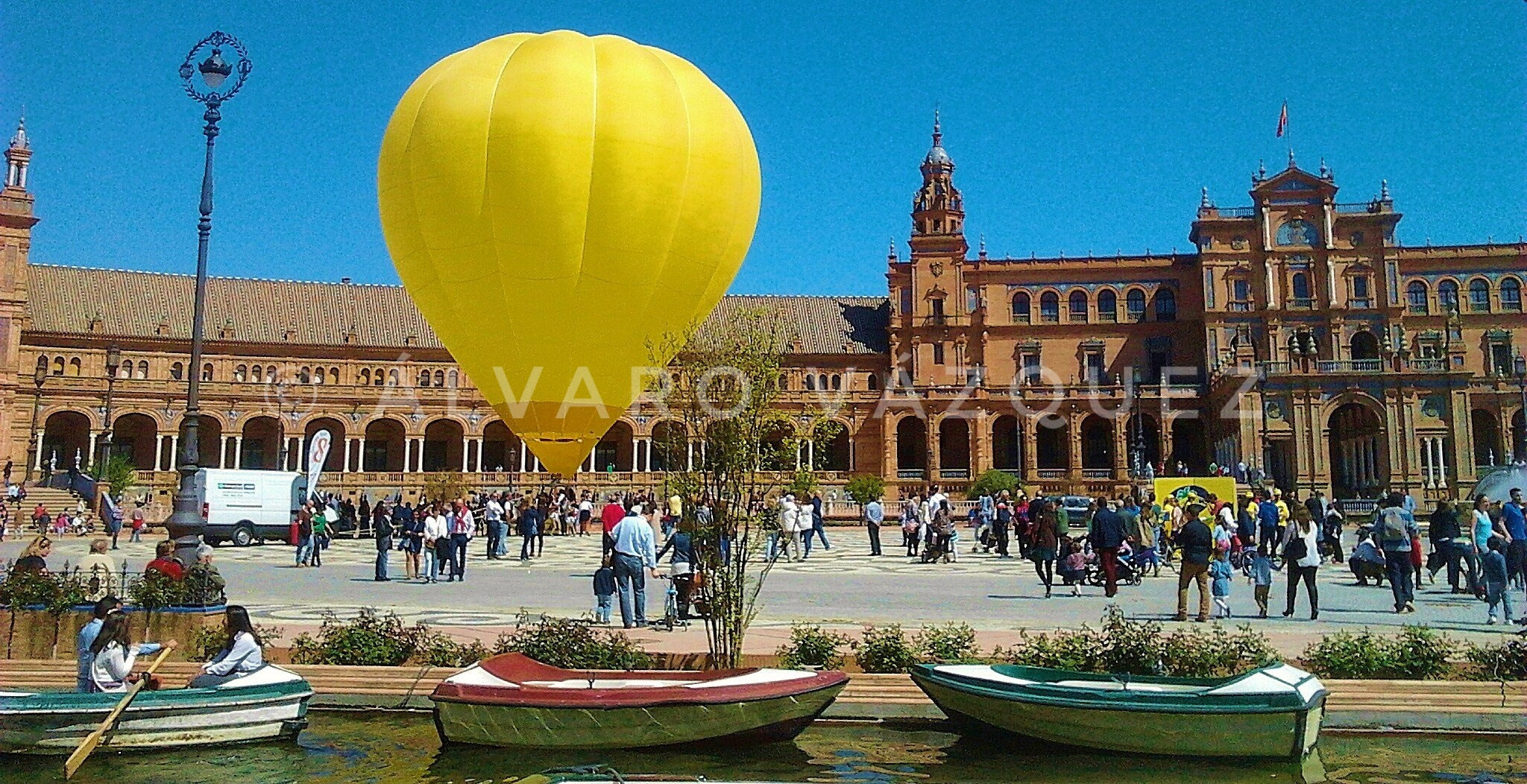 Samsung Galaxy Mini sample photo. Instantes en sevilla photography