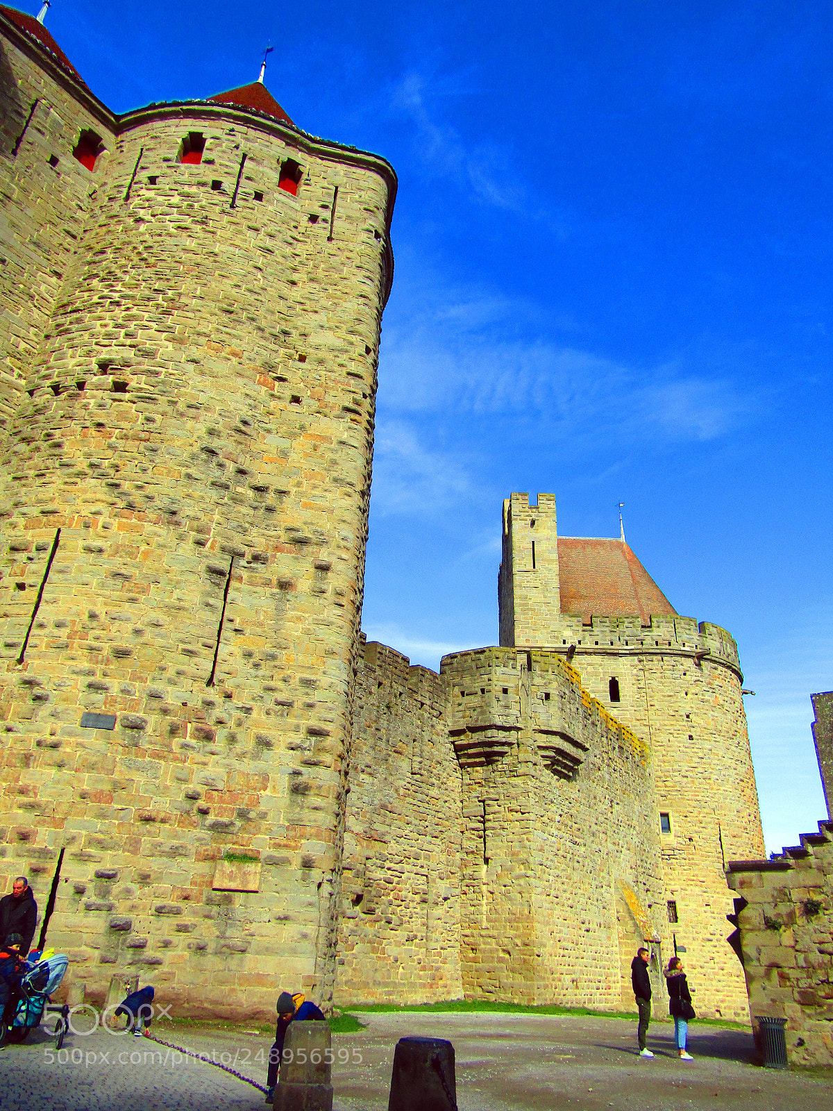 Canon PowerShot SX410 IS sample photo. Wall of la cite photography