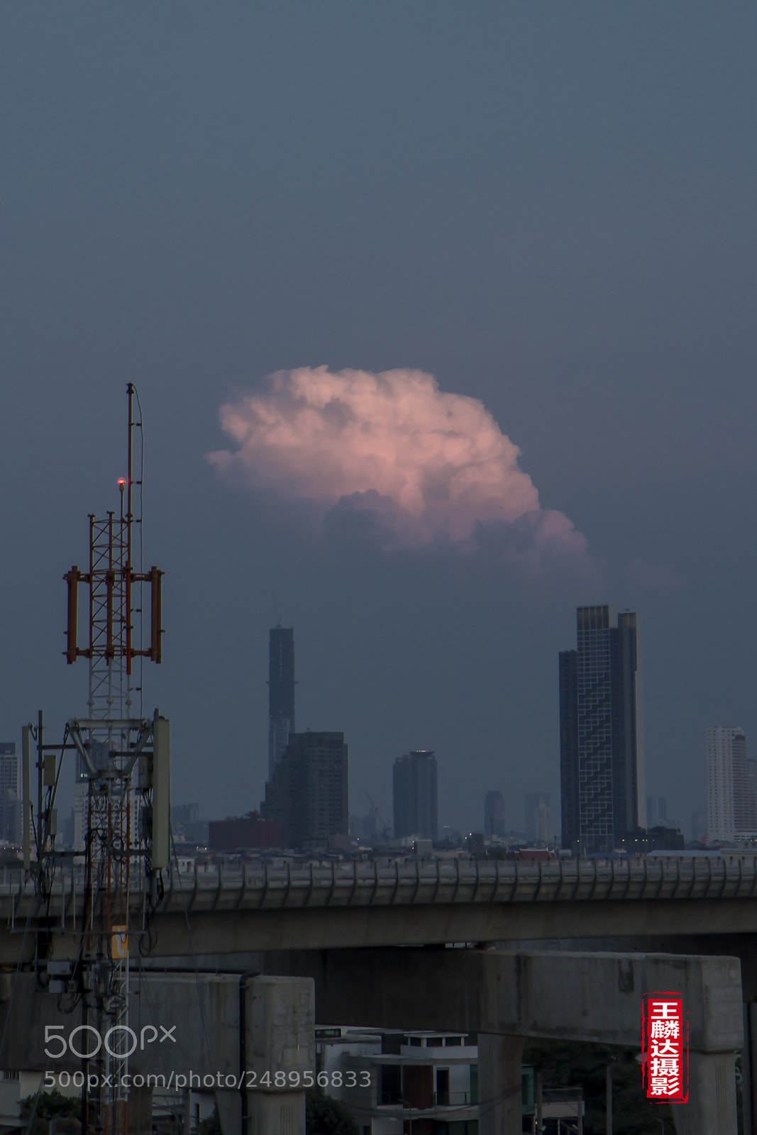 Canon EOS 60D sample photo. The only cloud photography
