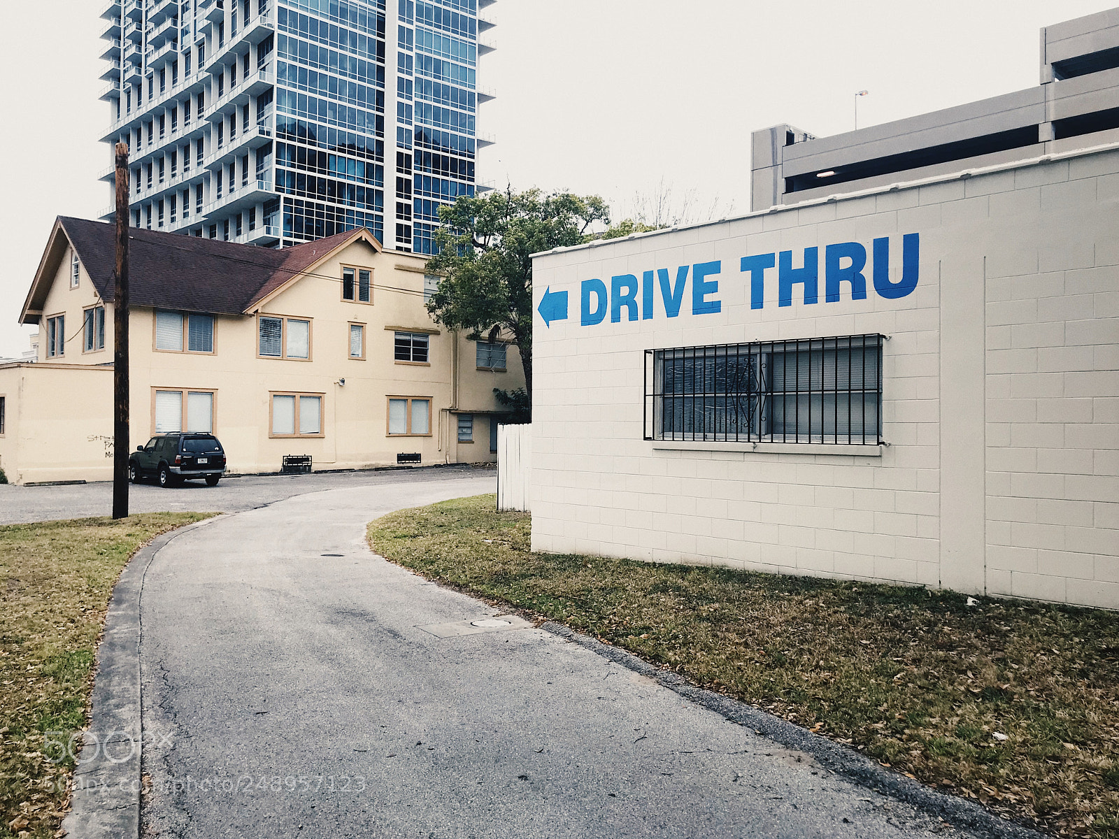 Apple iPhone 7 Plus sample photo. Follow the road cityscape photography