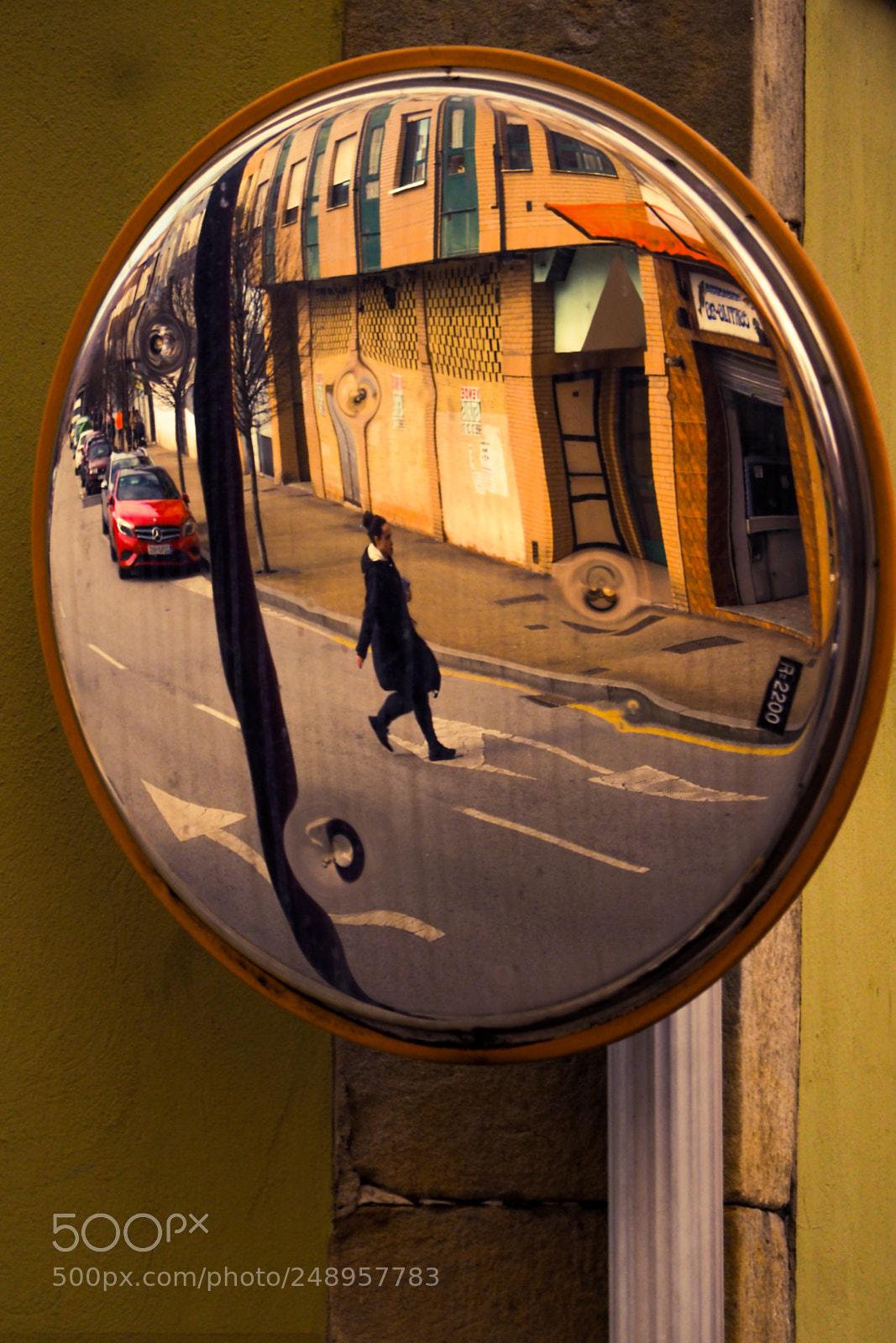 Olympus OM-D E-M10 II sample photo. Reflejos photography