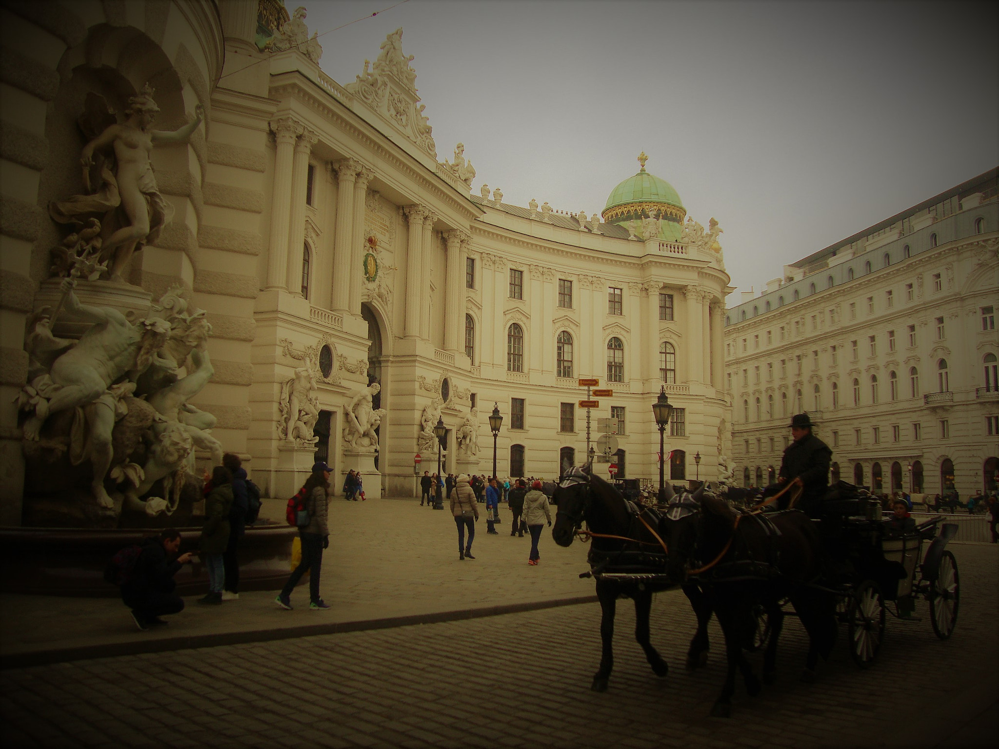 Sony DSC-W210 sample photo. Hofburg, vienna photography