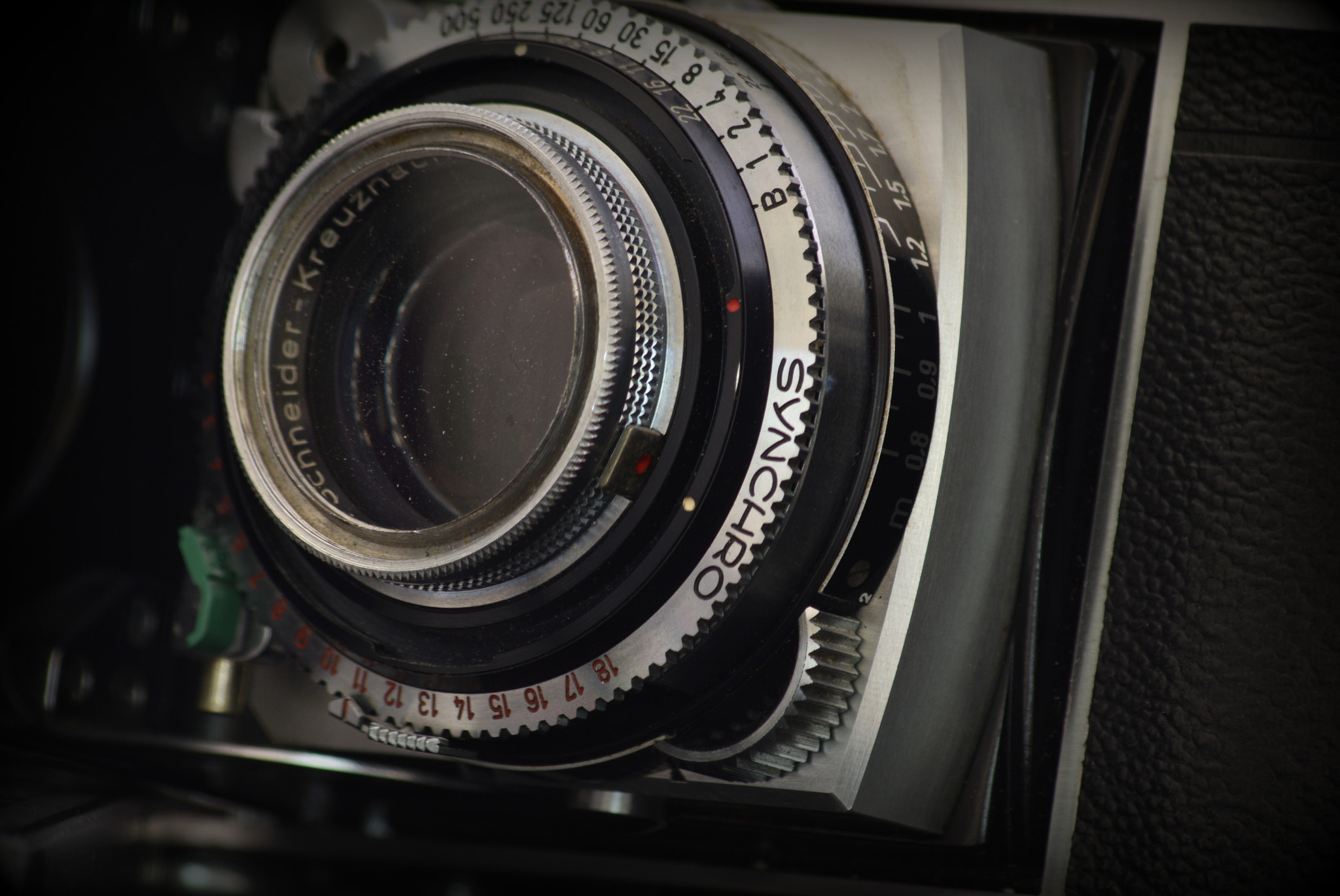Sigma 70-300mm F4-5.6 APO DG Macro sample photo. Memories - retina lens photography