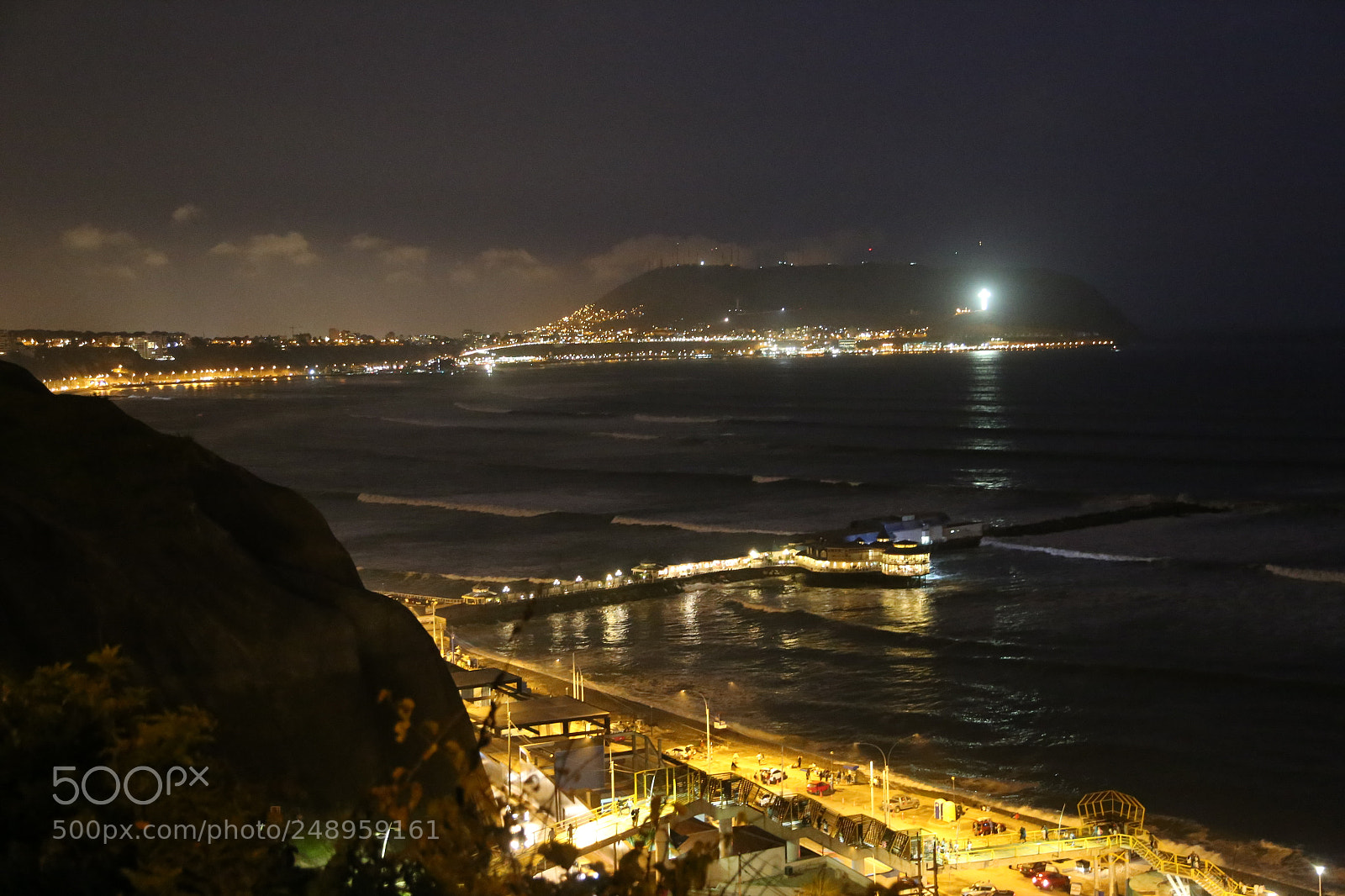 Canon EOS 6D + Canon EF 24-105mm F4L IS USM sample photo. Malecón cisneros photography