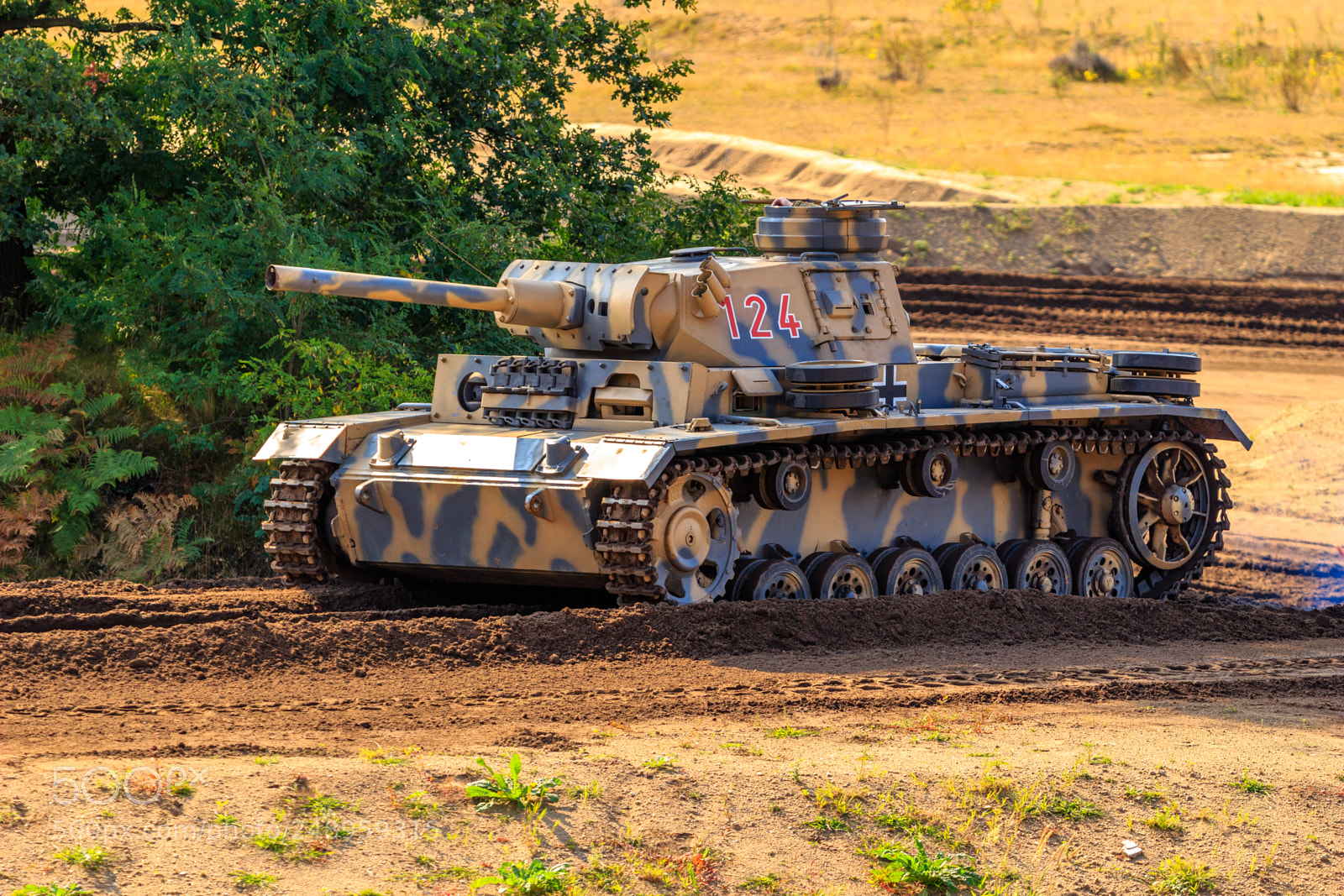 Canon EOS 100D (EOS Rebel SL1 / EOS Kiss X7) sample photo. Panzerkampfwagen iii photography