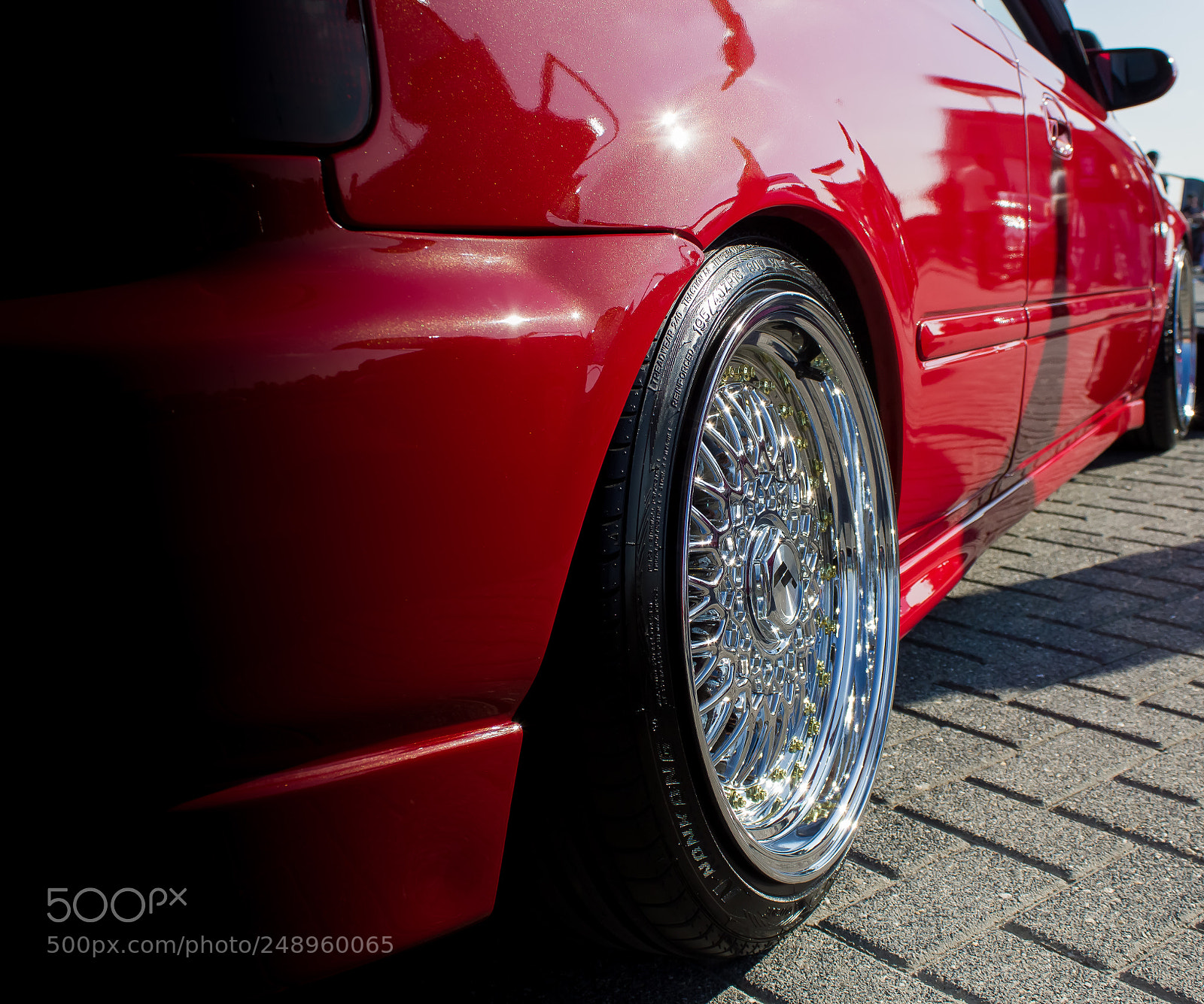 Canon EOS 550D (EOS Rebel T2i / EOS Kiss X4) sample photo. Car meeting photography