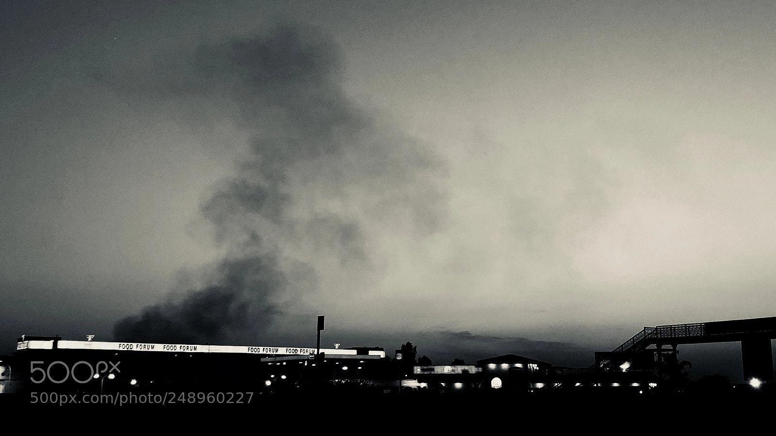 Apple iPhone X sample photo. Dusk at bhera interchange photography