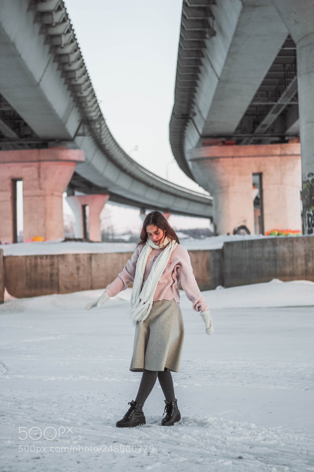 Canon EOS 60D sample photo. Girl under bridge photography