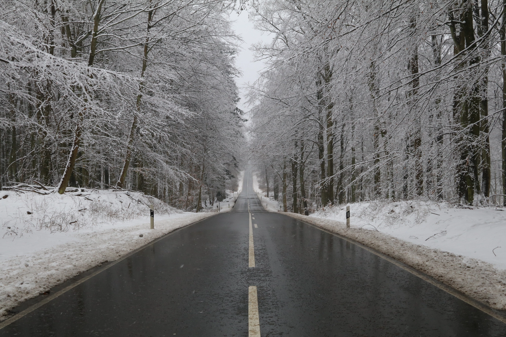 Canon EF-S 18-135mm F3.5-5.6 IS sample photo. Winterroad photography