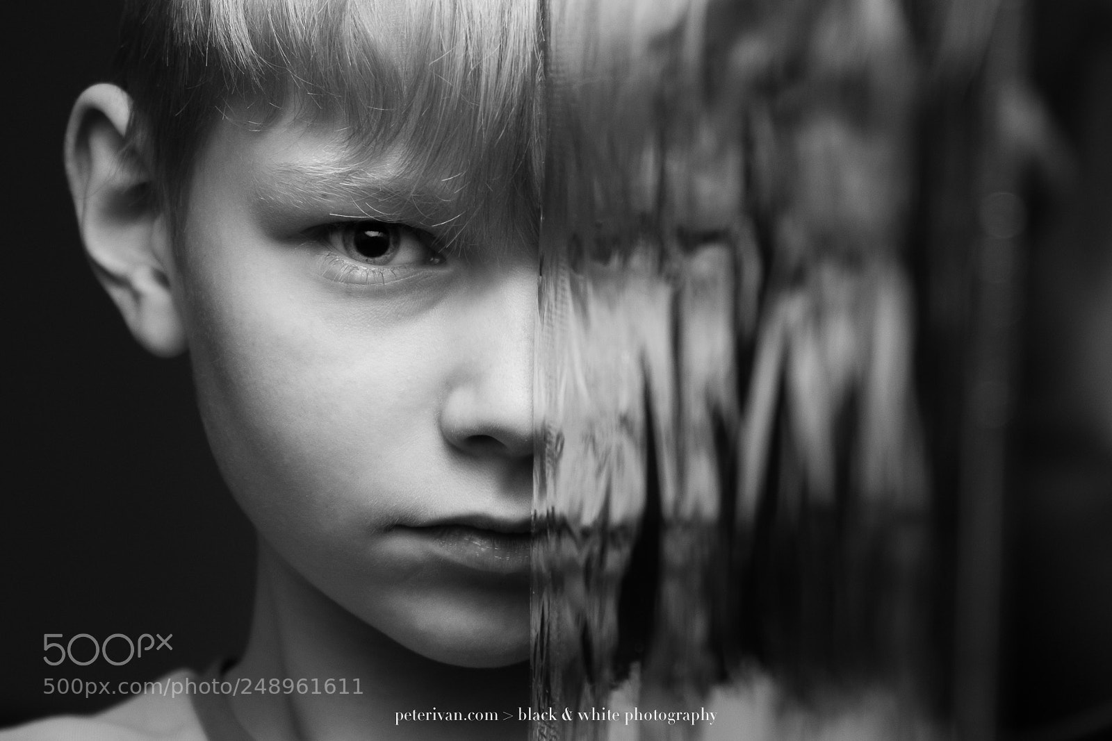 Fujifilm X-T20 sample photo. Through foil photography