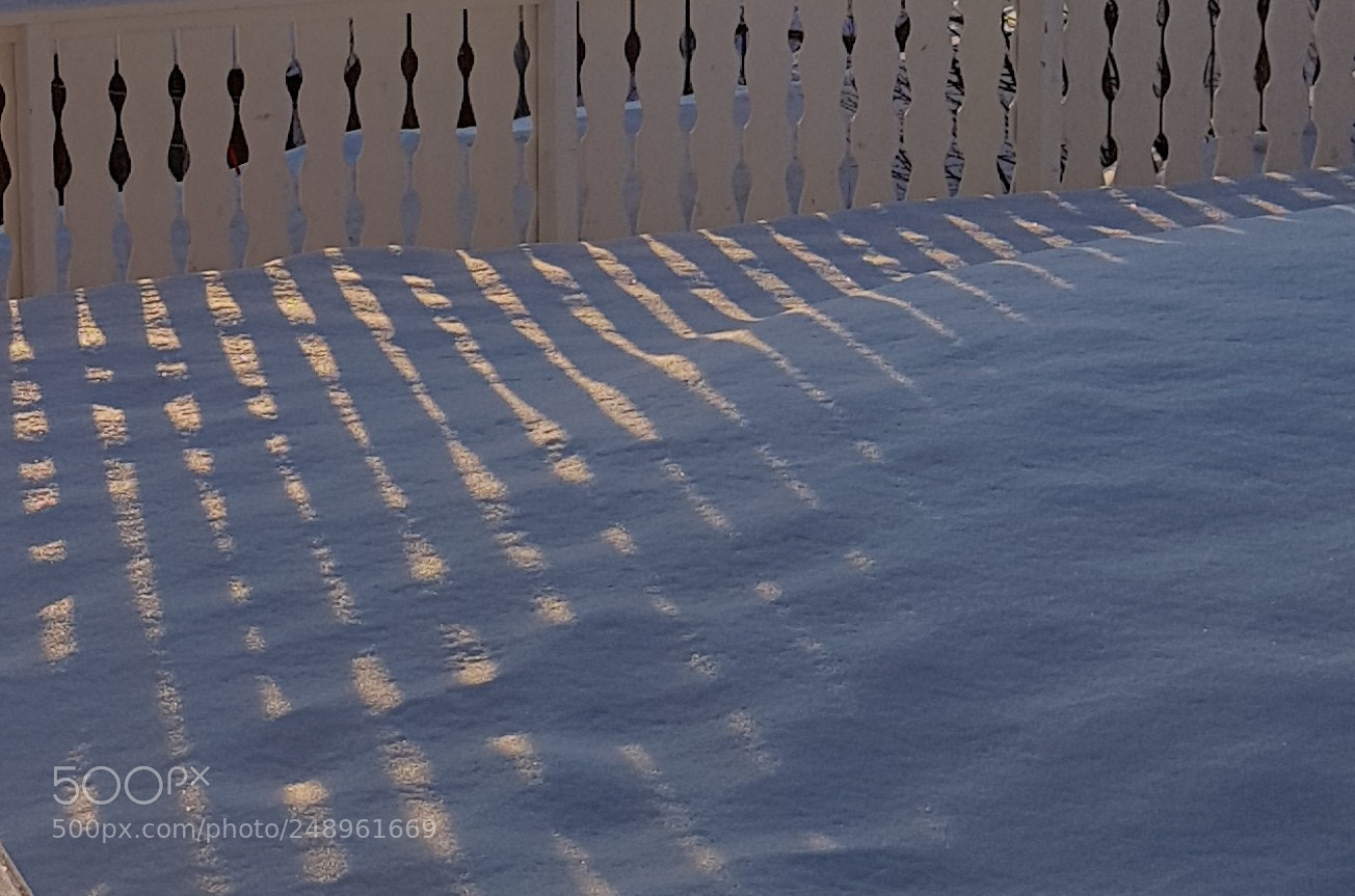 Samsung Galaxy S8 sample photo. Sun shadows photography