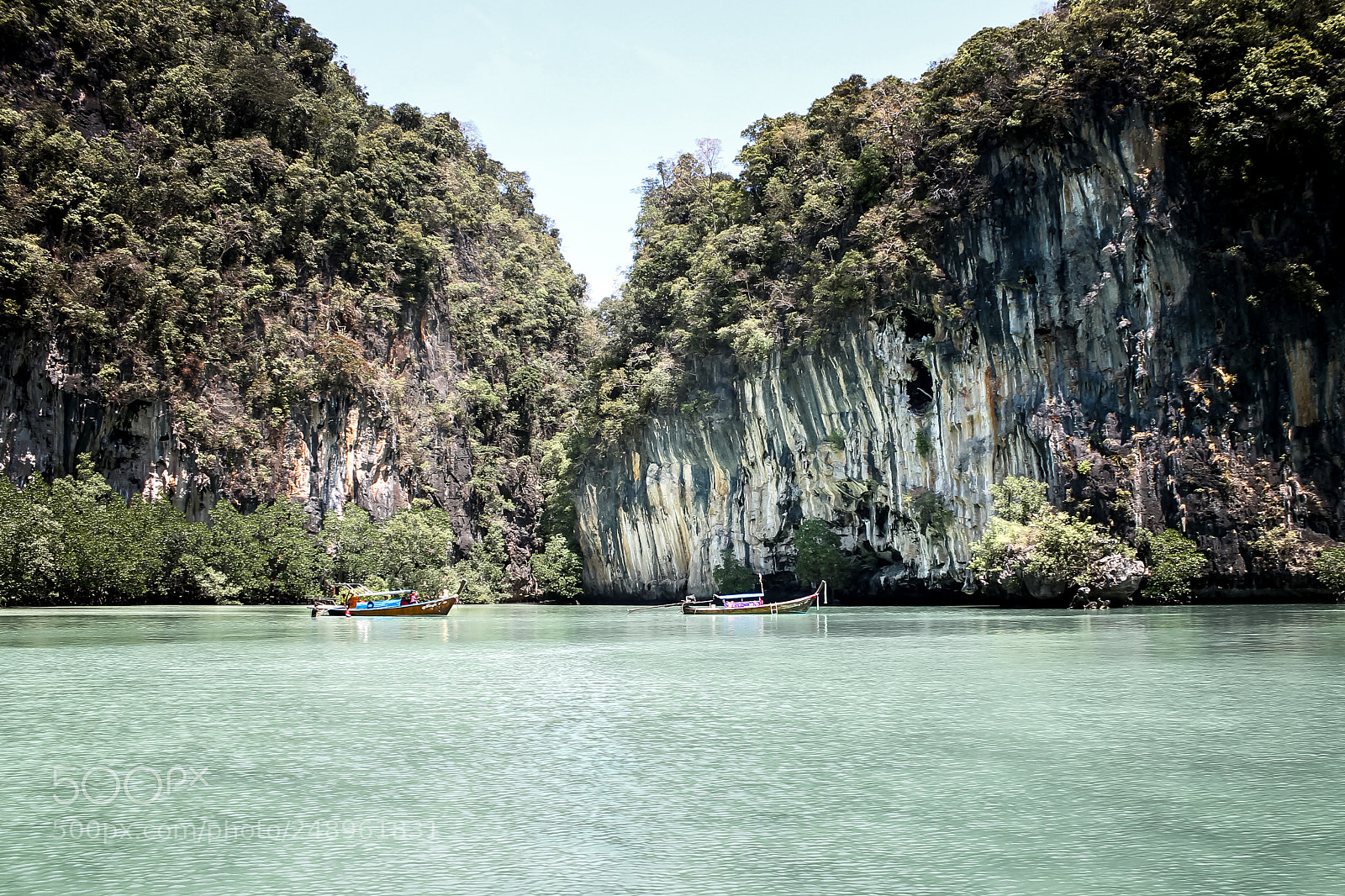 Canon EOS 1100D (EOS Rebel T3 / EOS Kiss X50) sample photo. Mayabay photography