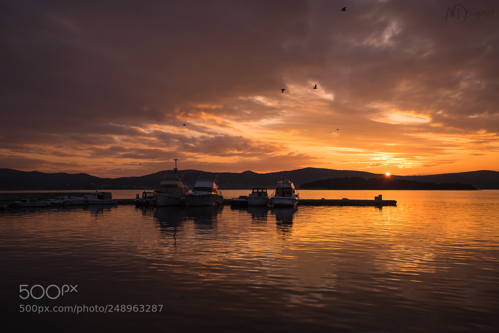 Fujifilm X-T10 sample photo. Dark sunset photography