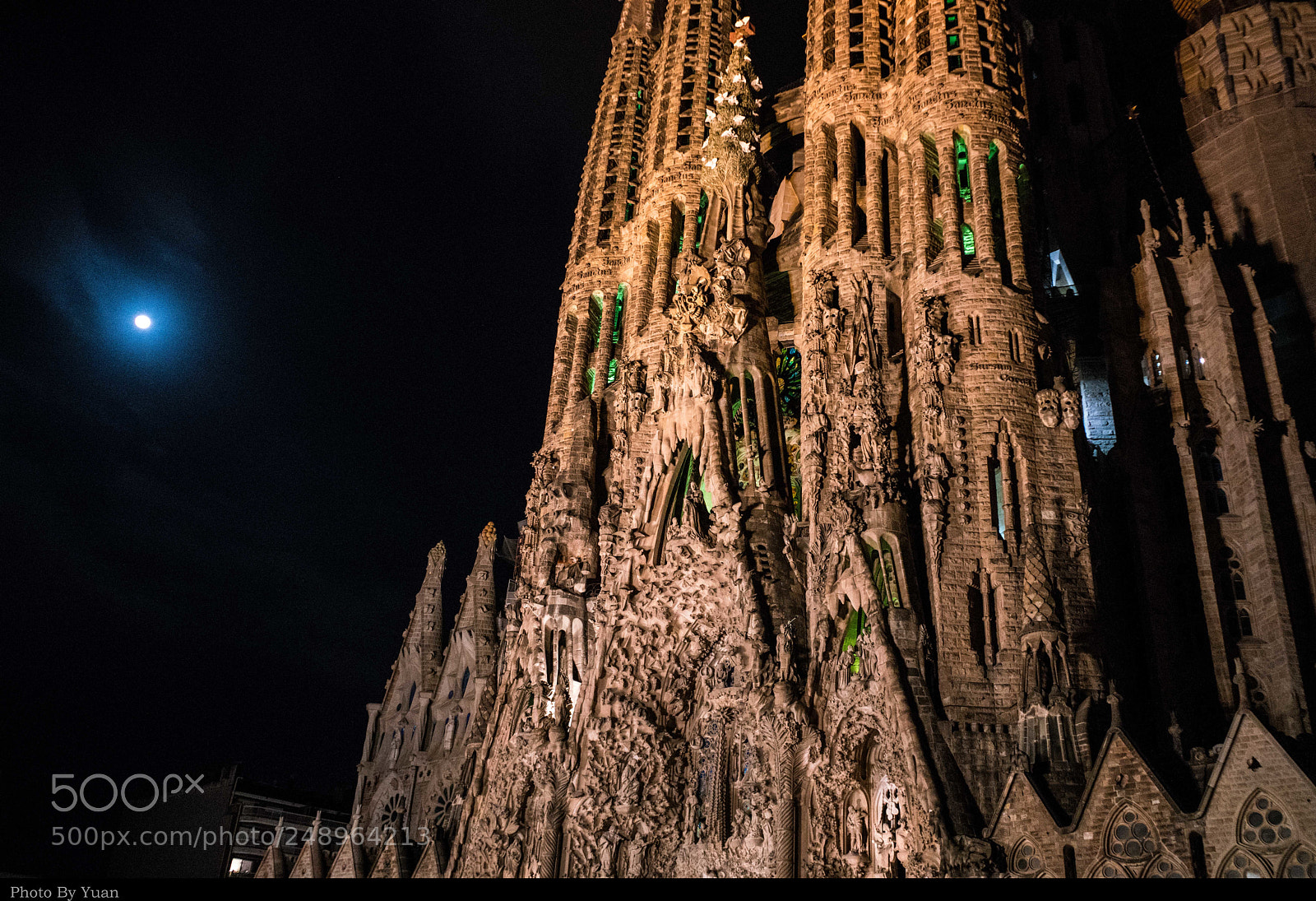 Sony a7R II sample photo. Sagrada família photography