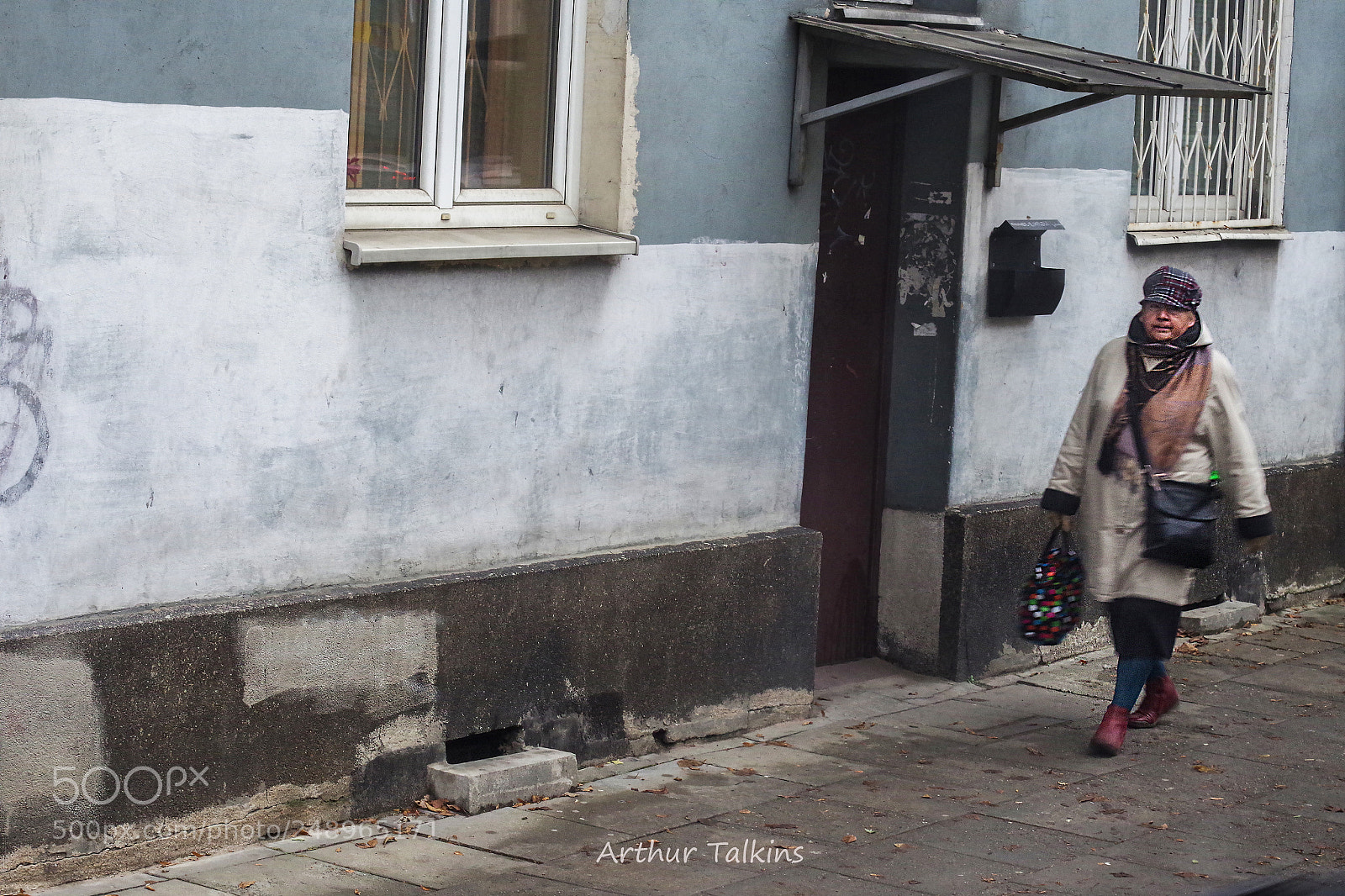 Pentax K-1 sample photo. A cold day..homeward bound photography