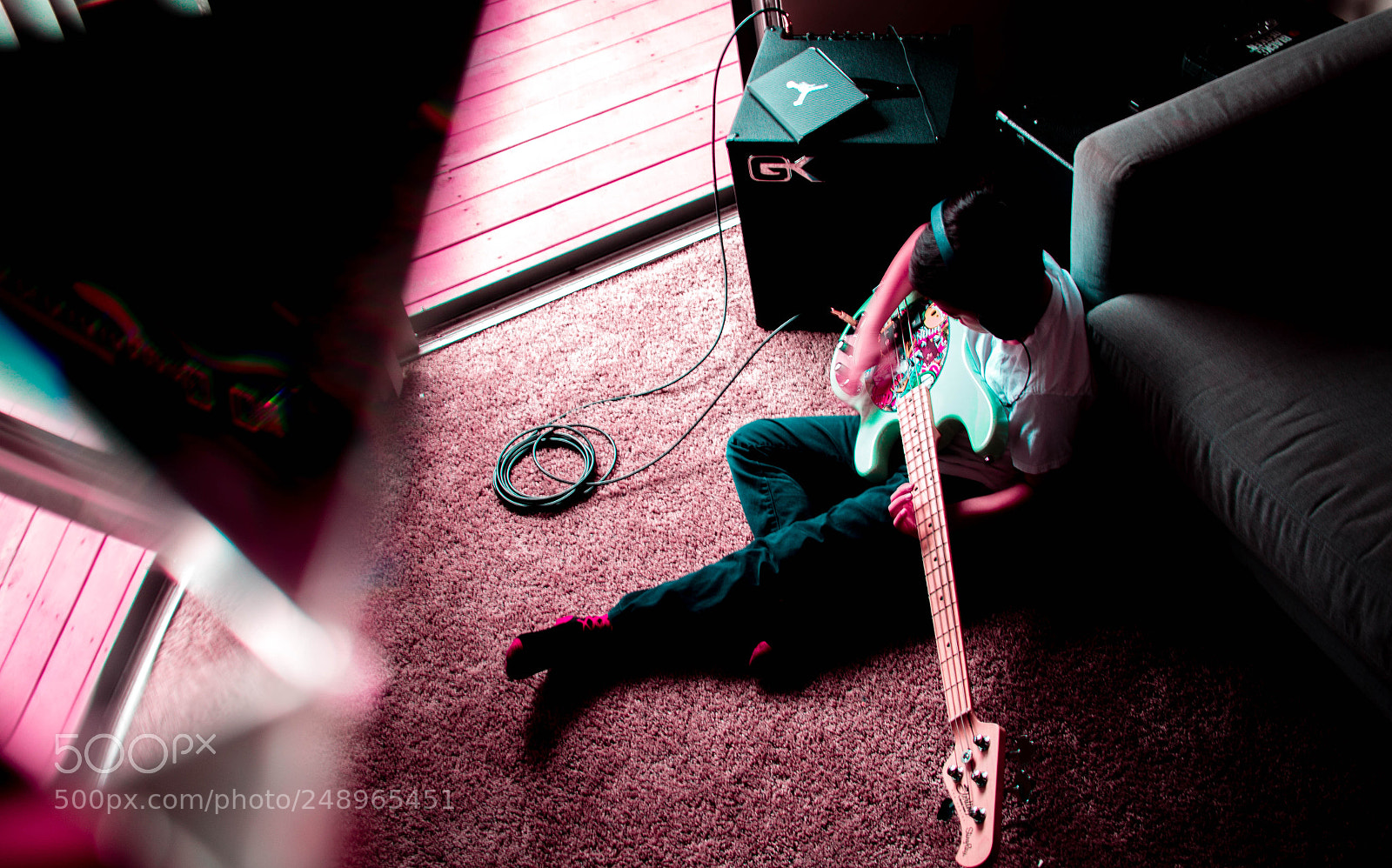 Canon EOS 700D (EOS Rebel T5i / EOS Kiss X7i) sample photo. Mini bass player photography