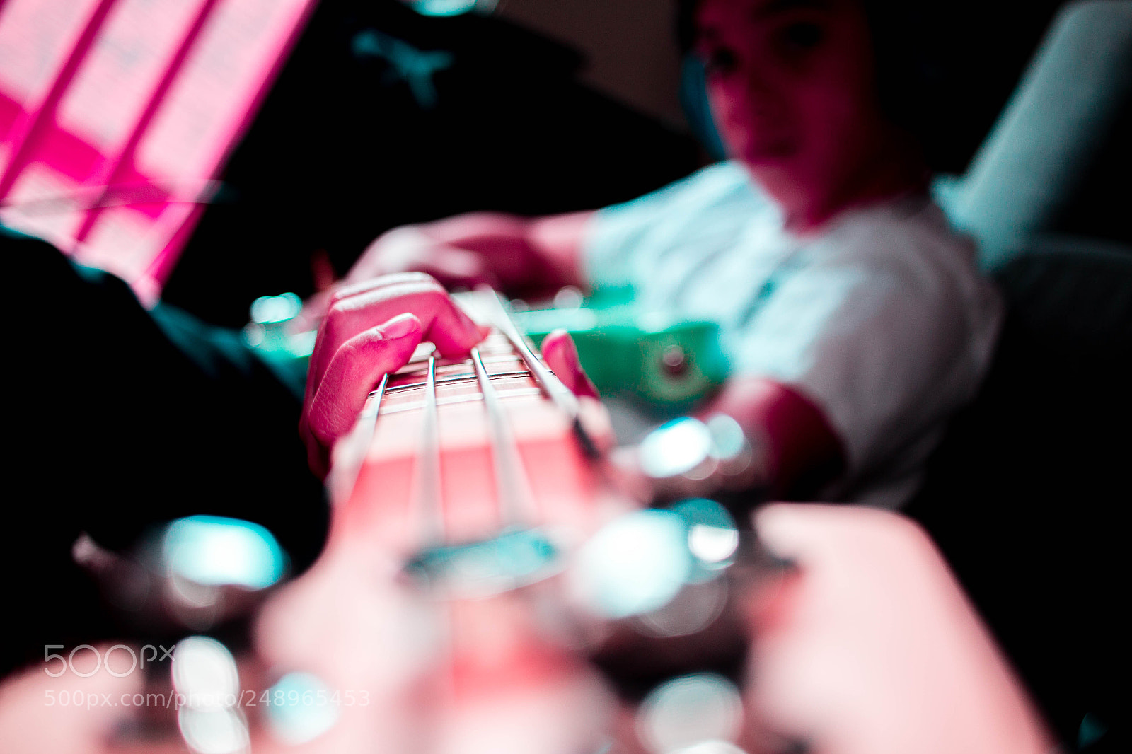 Canon EOS 700D (EOS Rebel T5i / EOS Kiss X7i) sample photo. Mini bass player photography
