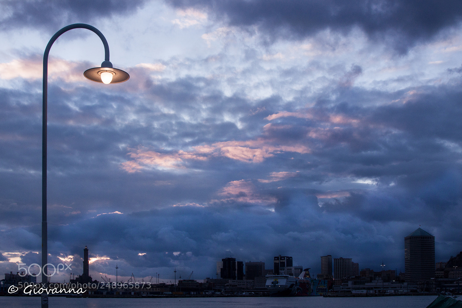 Canon EOS 50D sample photo. Genova sky line photography