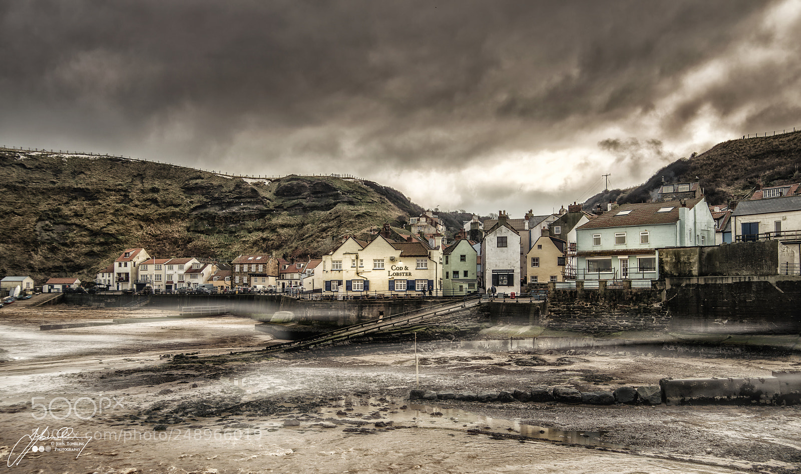 Nikon D800 sample photo. The cod & lobster (staithes) photography