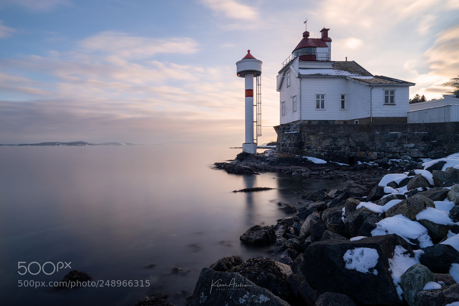 Sony a7R II sample photo. "filtvet lighthouse" photography