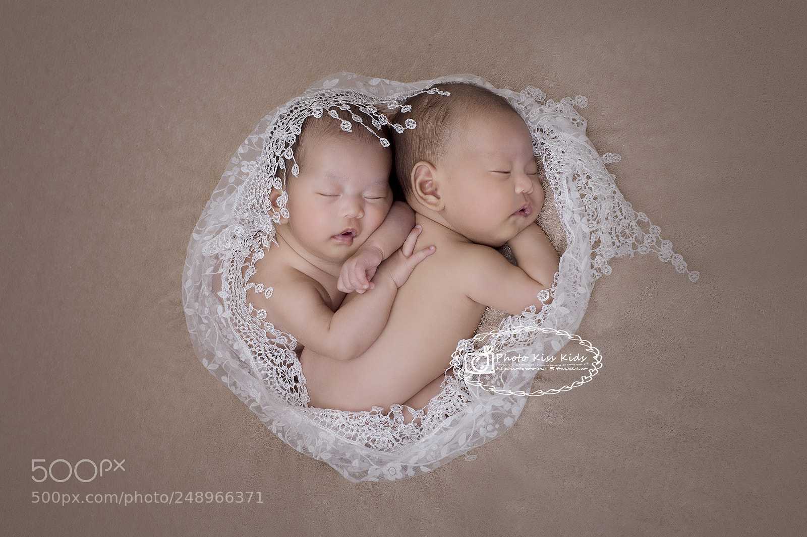 Nikon D610 sample photo. Twins photography