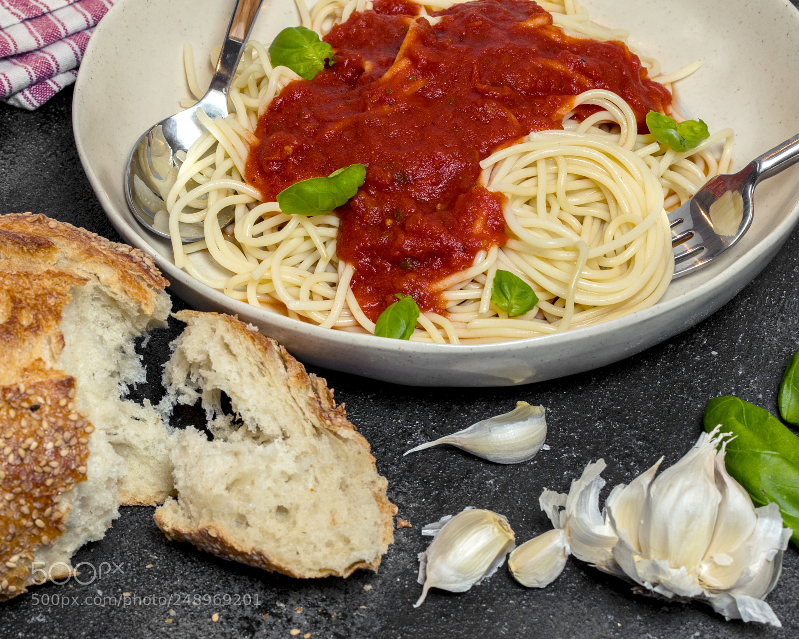 Canon EOS 5DS R sample photo. Pasta bowl photography