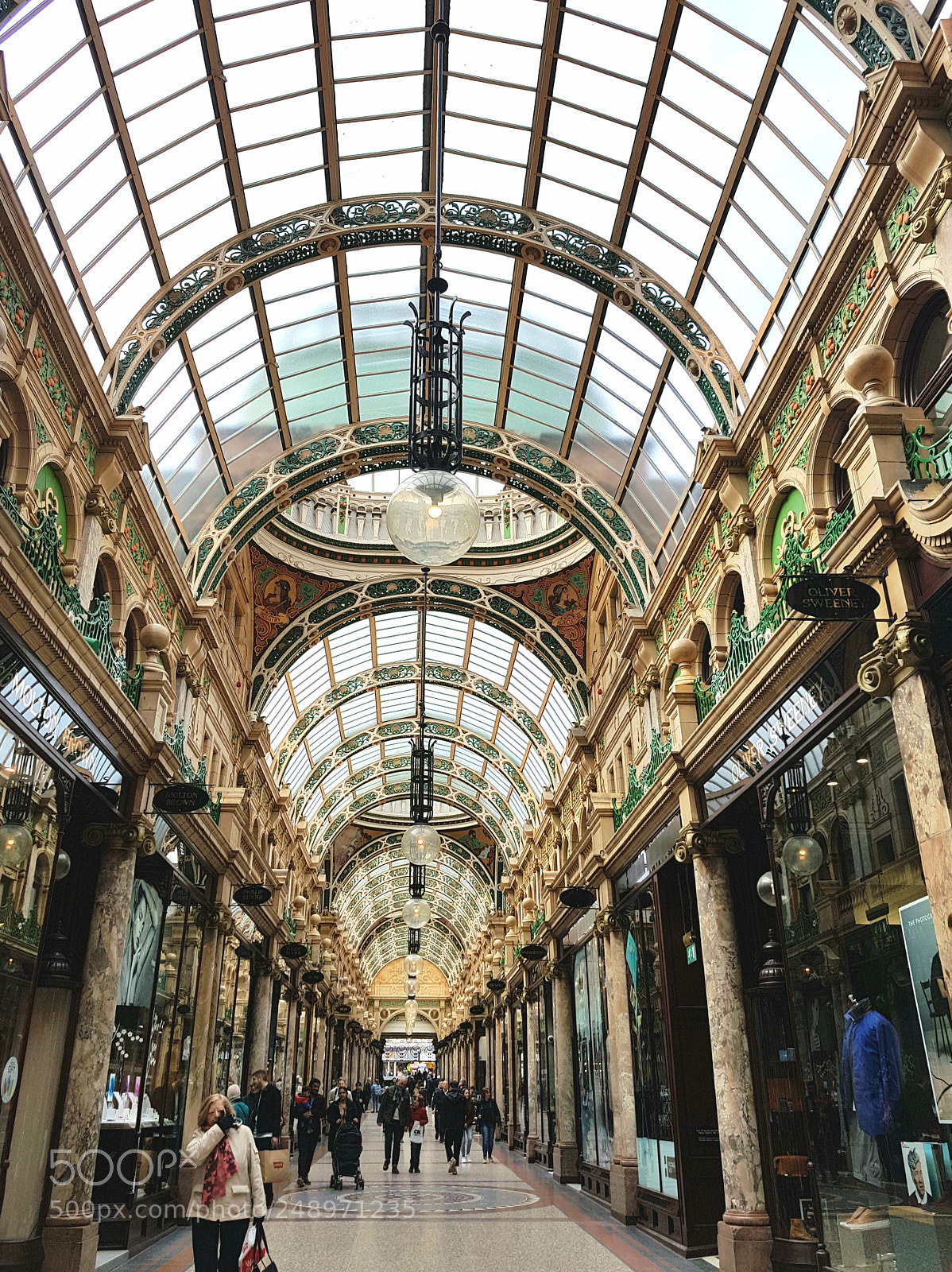 Samsung Galaxy S7 sample photo. Beautiful arcade in leeds photography