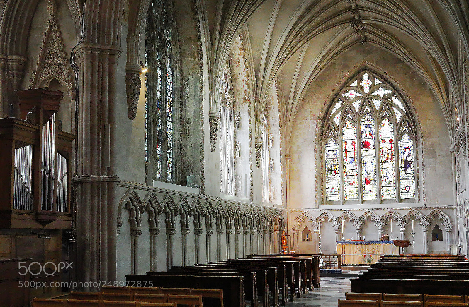 Canon EOS 800D (EOS Rebel T7i / EOS Kiss X9i) sample photo. Cathedral photography