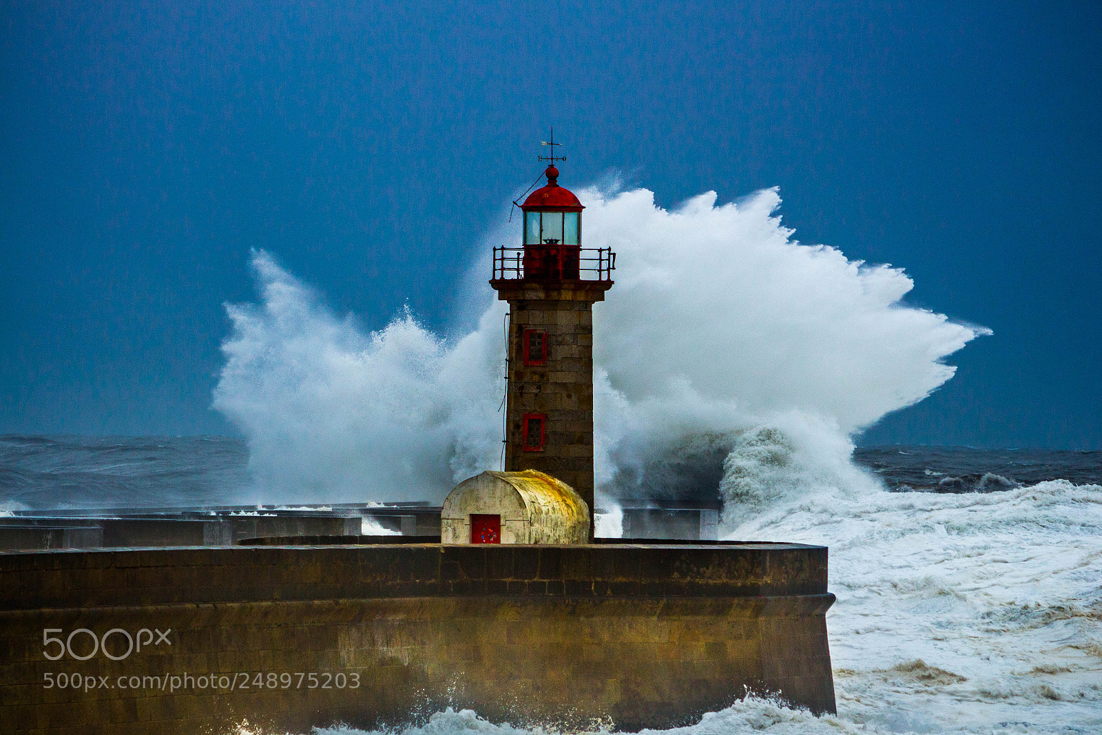 Canon EOS 700D (EOS Rebel T5i / EOS Kiss X7i) sample photo. Oporto storm felix photography