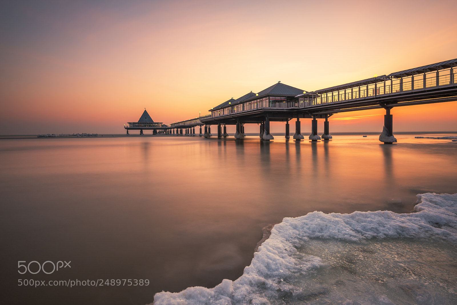 Nikon D800 sample photo. Sunrise at heringsdorf pier photography