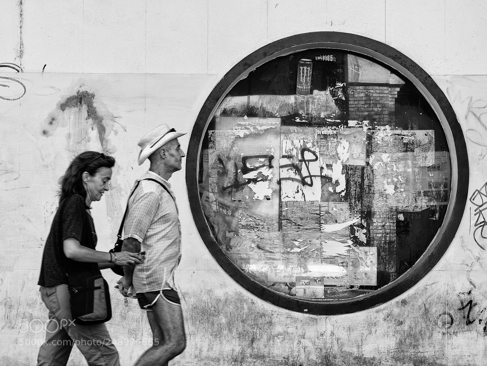 Olympus OM-D E-M5 sample photo. Getting into the circle photography