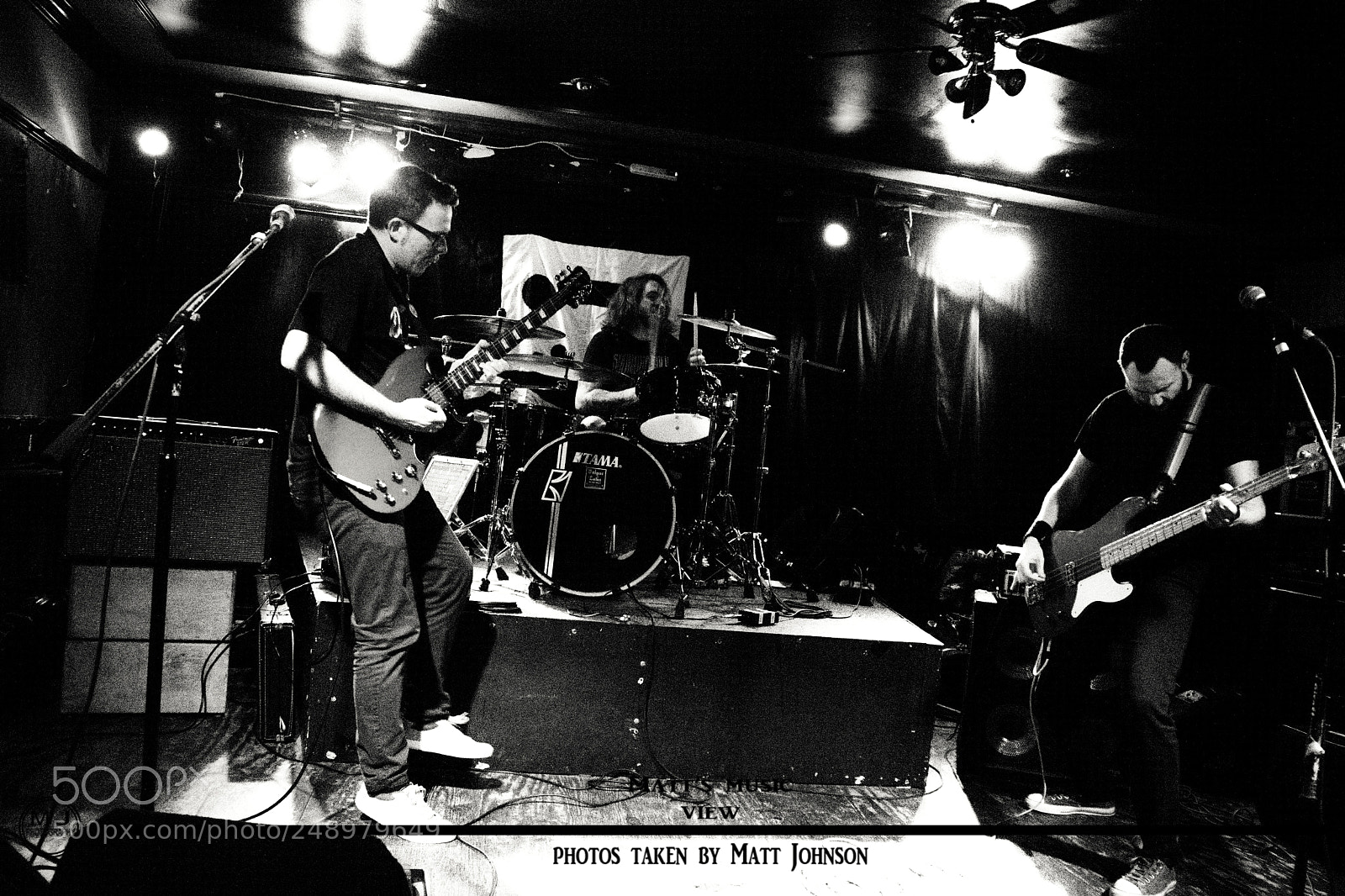 Nikon D5500 sample photo. Live photography