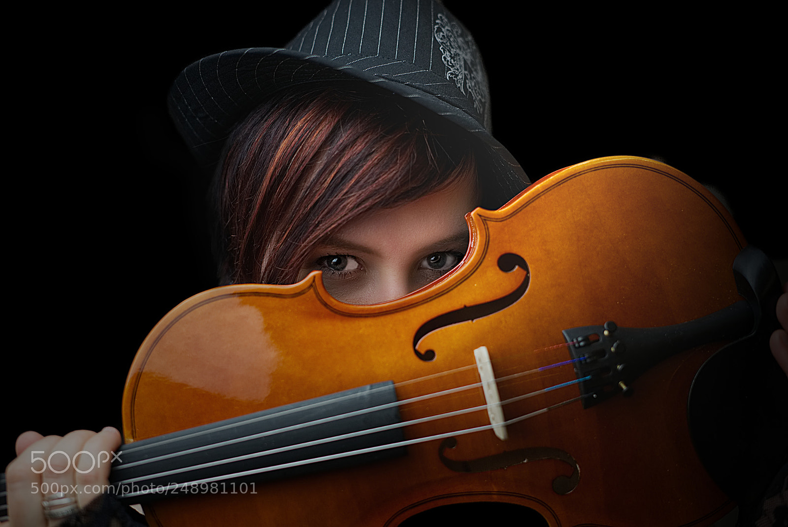 Sony a7 II sample photo. Hi...i am a violin photography