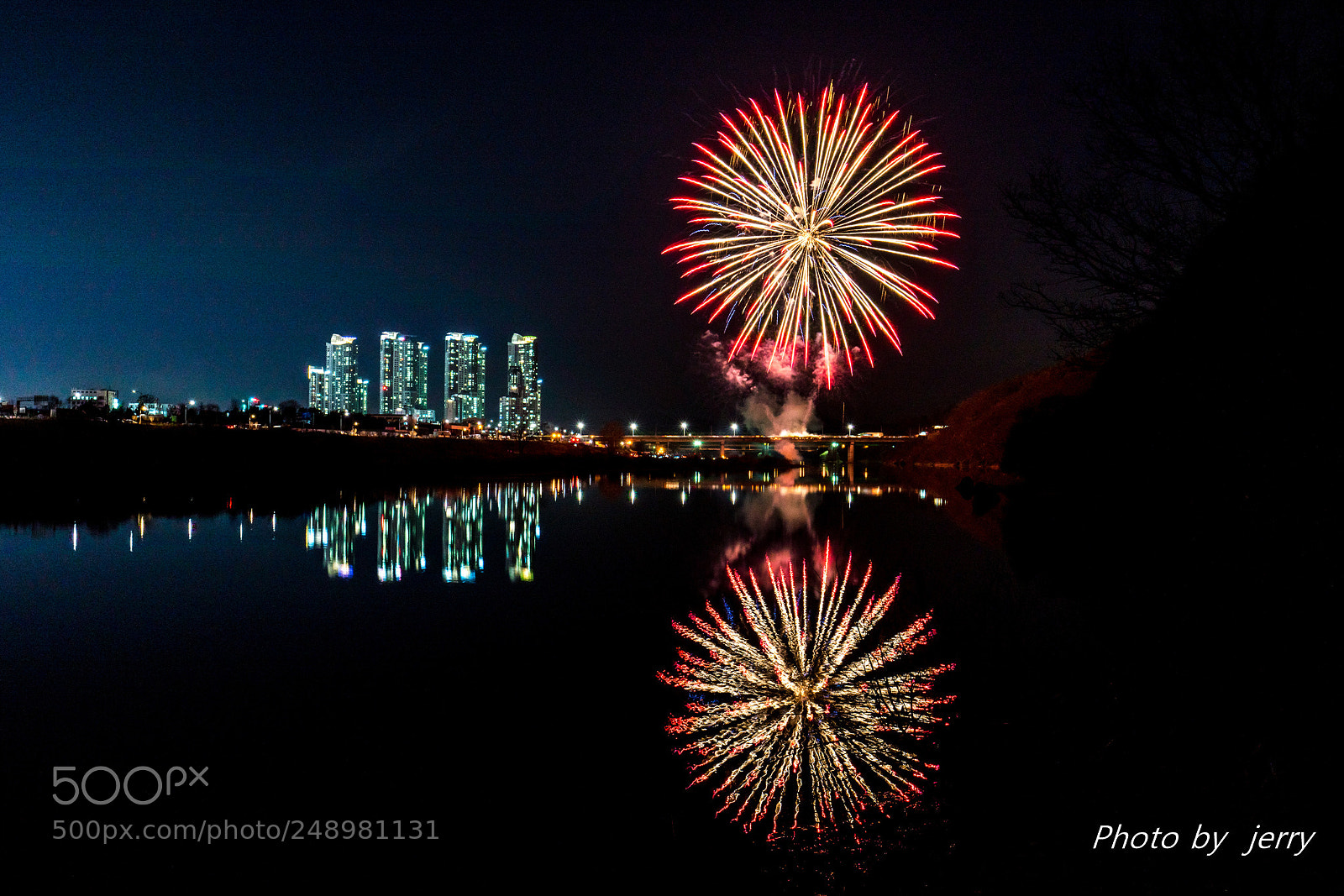 Sony a7R III sample photo. Fireworks photography