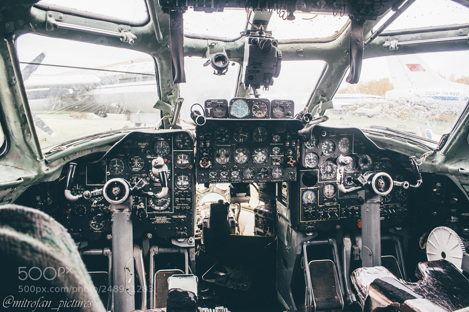 Nikon D3300 sample photo. Inside the tu-124 photography