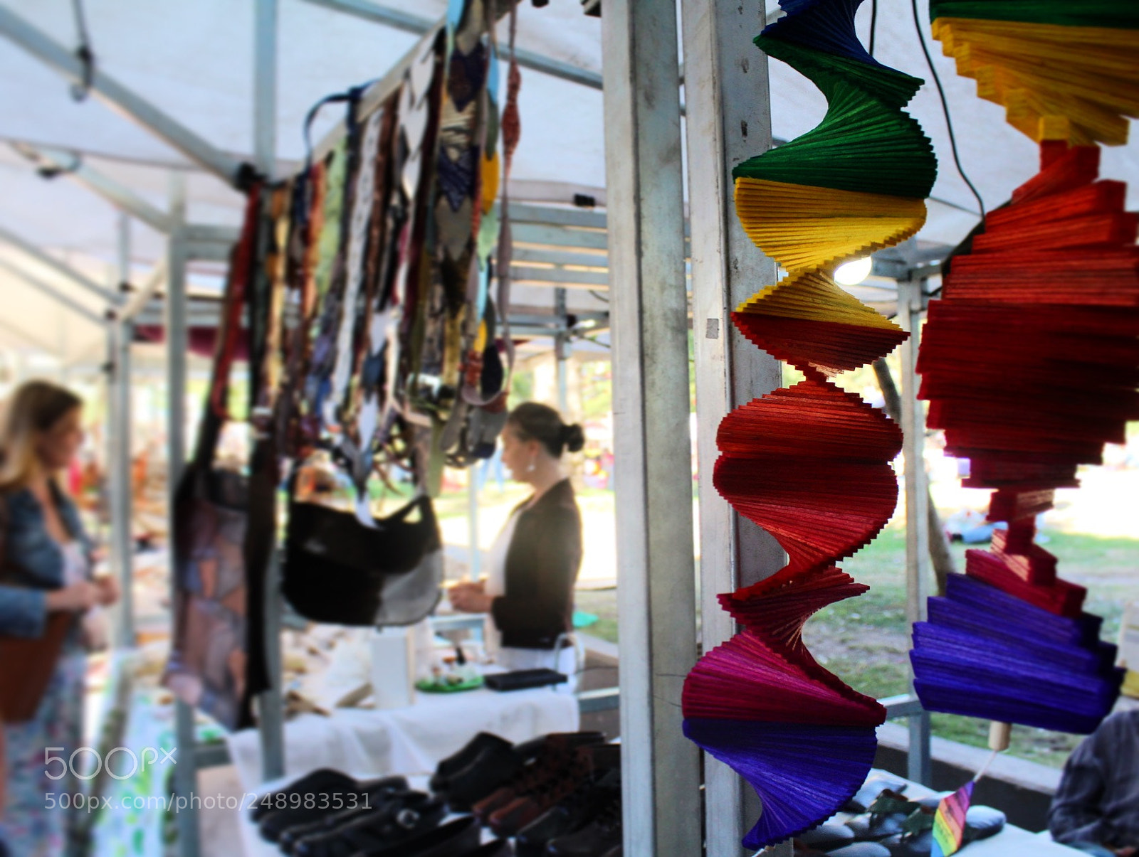 Canon EOS 1300D (EOS Rebel T6 / EOS Kiss X80) sample photo. Feria recoleta photography