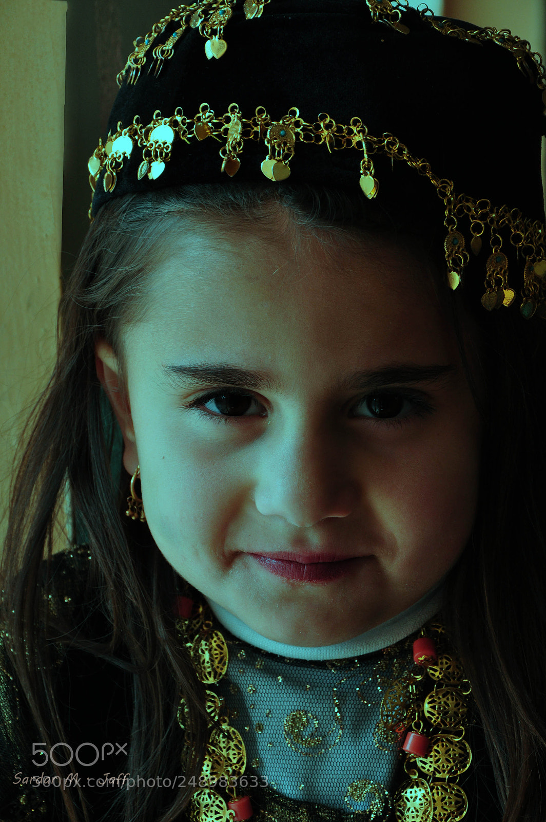 Nikon D90 sample photo. Kurdish girl - kurdistan photography