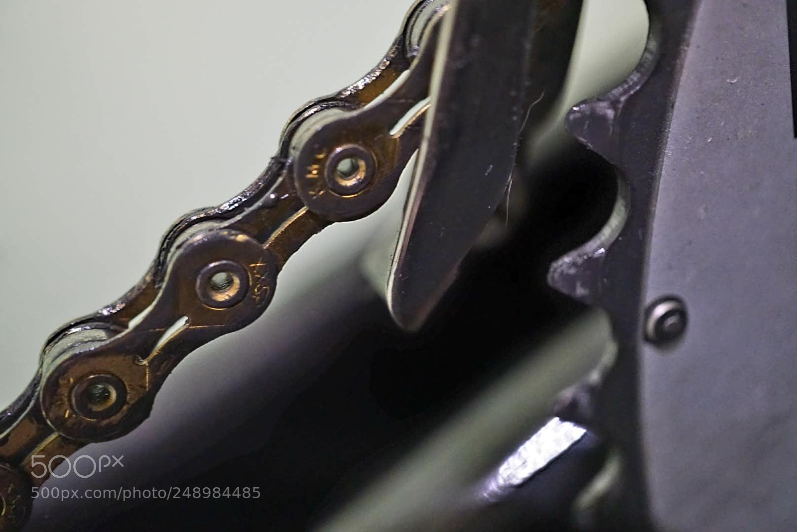 Sony a6000 sample photo. Chain photography