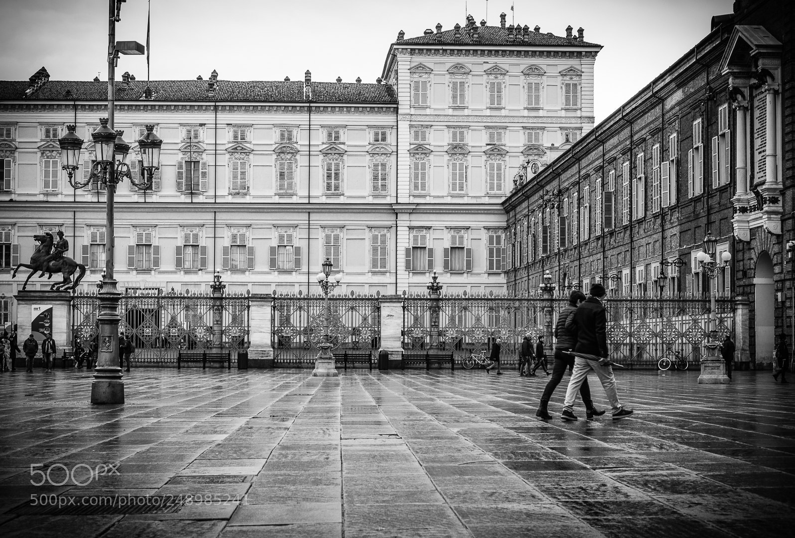 Fujifilm X-T2 sample photo. Piazza castello torino photography