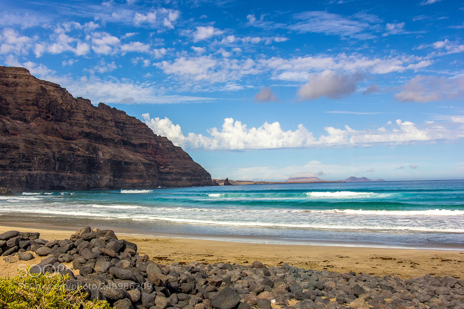 Canon EOS 60D sample photo. Orzola beach photography