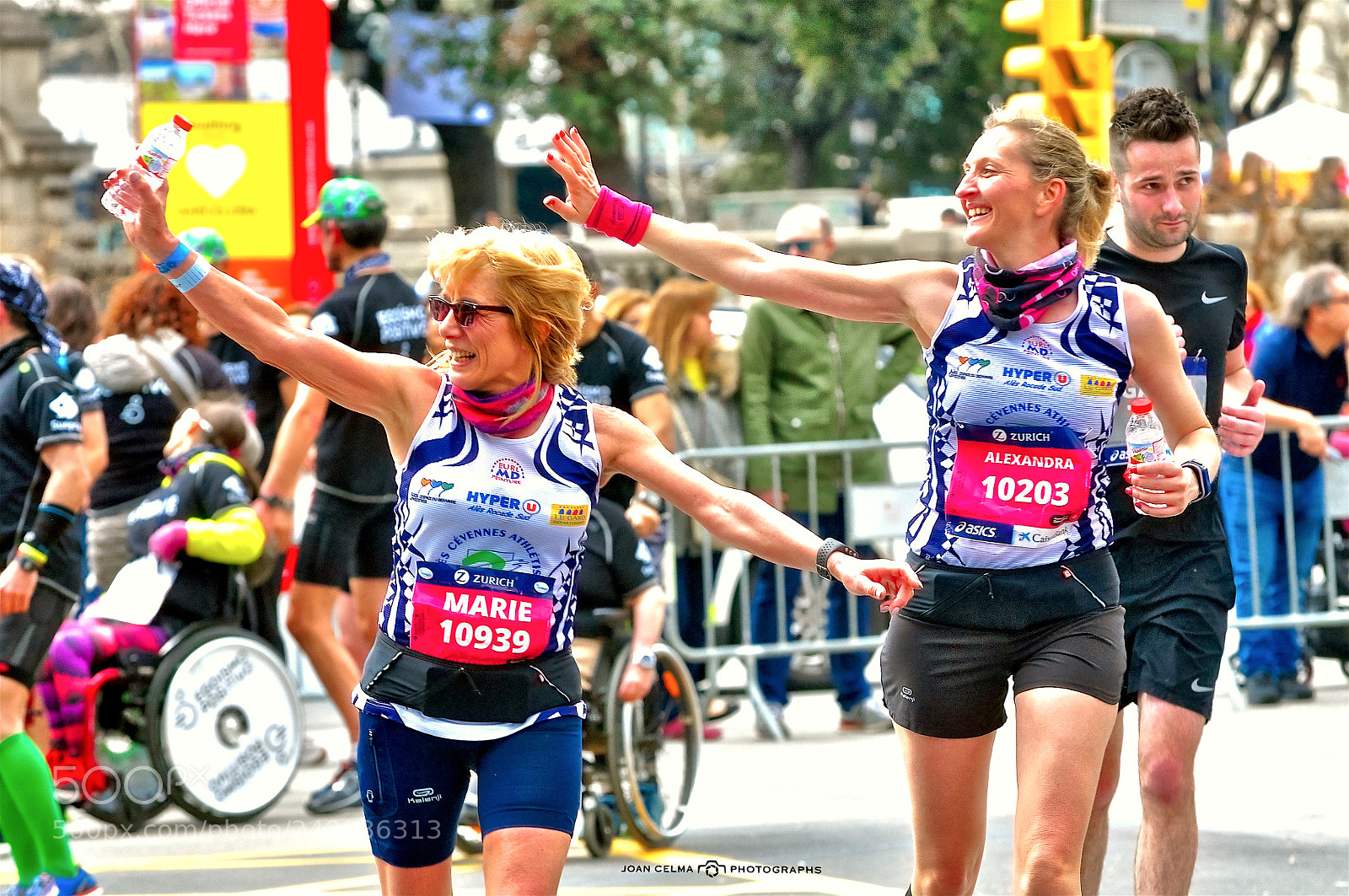 Nikon D90 sample photo. Joy at the barcelona photography