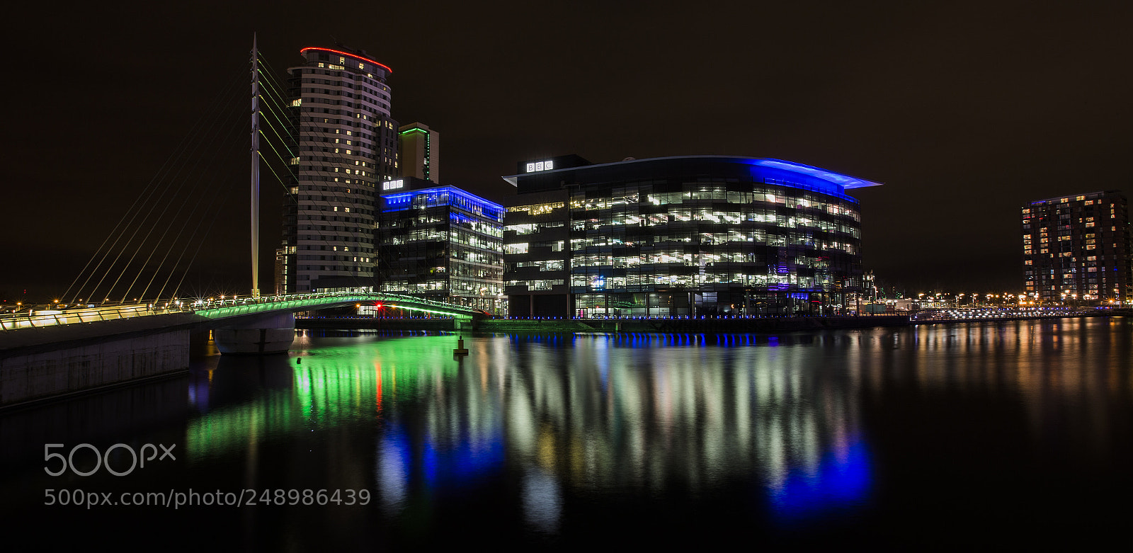Canon EOS-1D X sample photo. Salford quays, photography