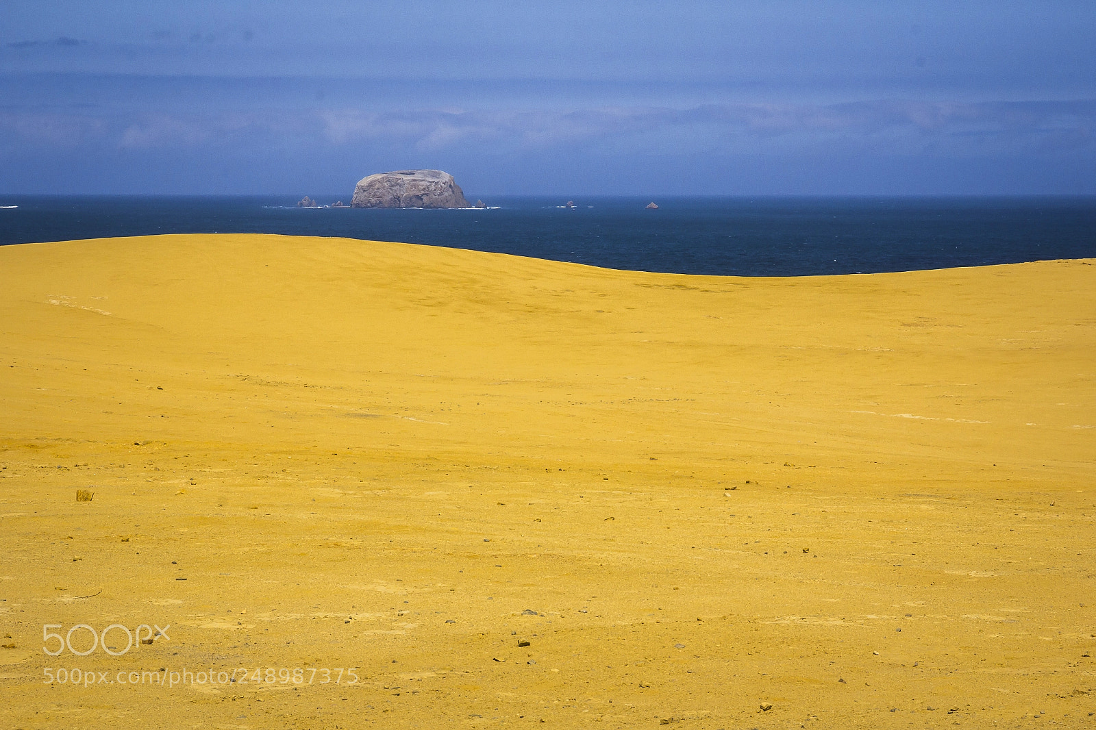 Canon EOS 60D sample photo. Yellow and blue photography