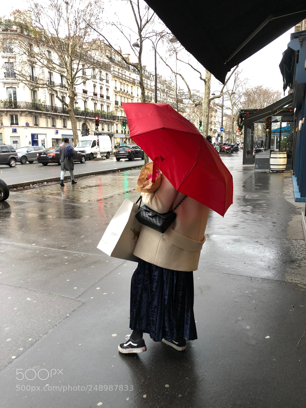 Apple iPhone X sample photo. Japanese lady with a photography