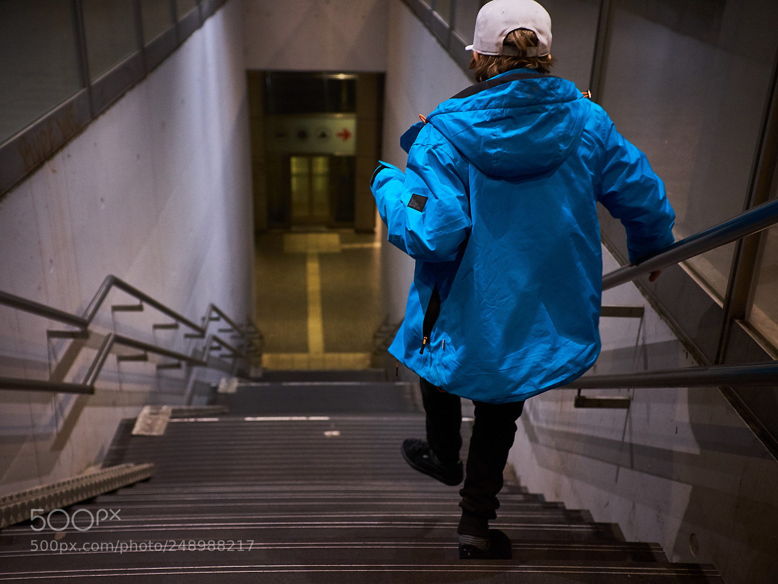 Fujifilm X100F sample photo. Running for the train photography